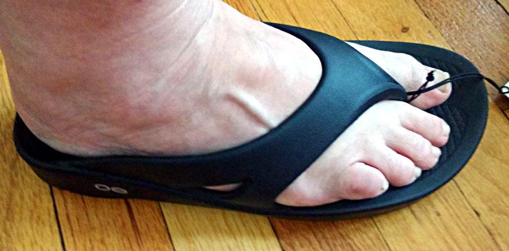 OOFOS OOriginal Recovery Sandal - Women's and Men's customer photo 1