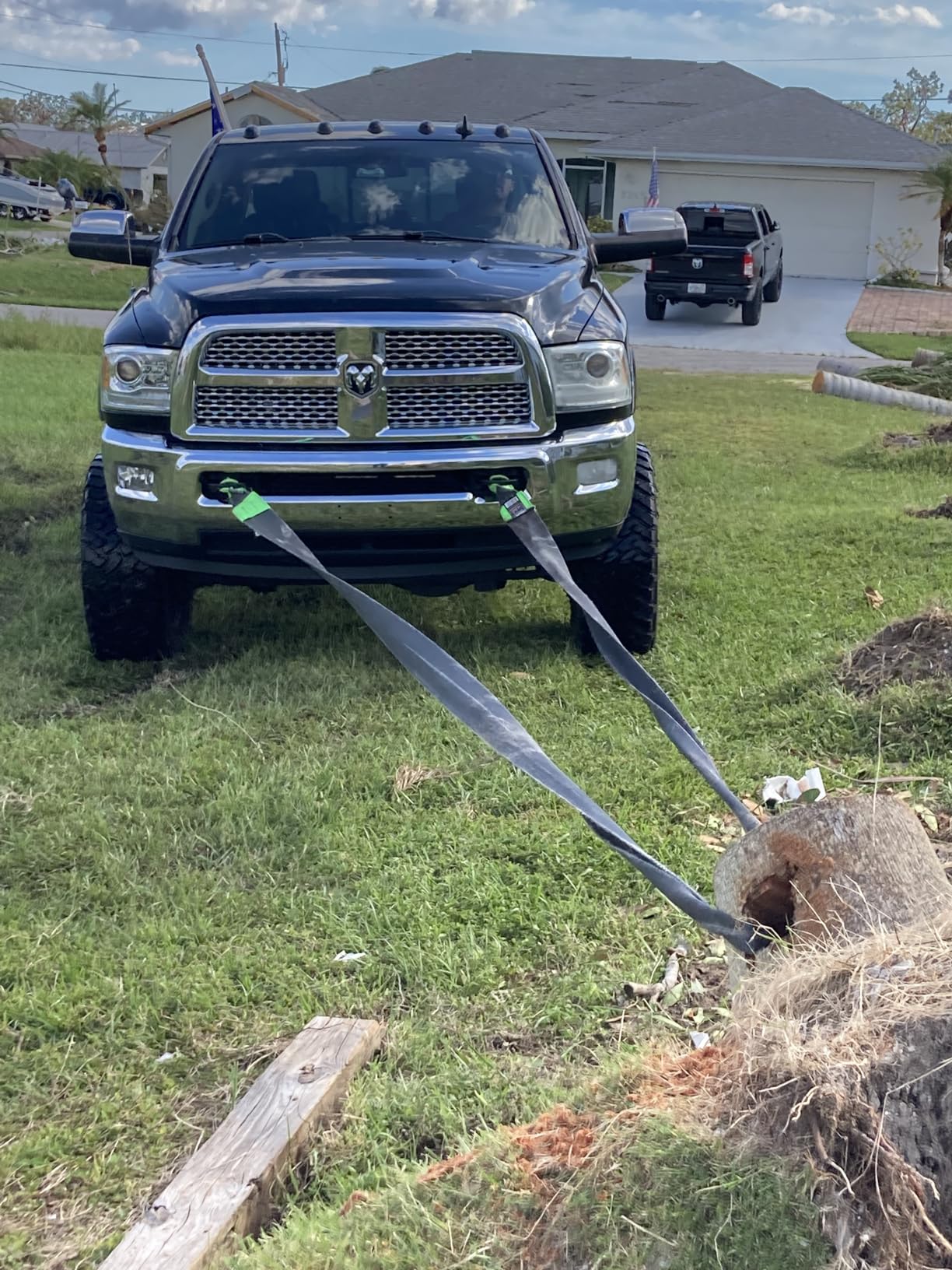 Rhino USA Recovery Tow Strap (3in x 20ft) - 31,518lb Heavy Duty Towing | 31,518lb Break Strength Emergency Tow Strap. Heavy Duty Towing Rope for Truck, UTV, ATV & Jeep Offroad Recovery. Black customer photo 2