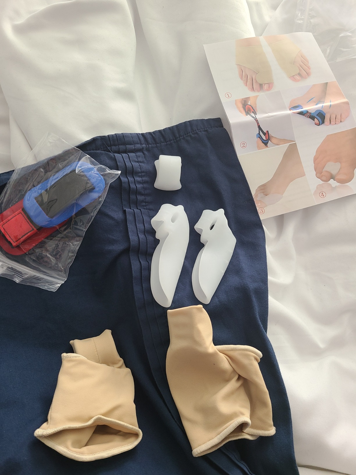 Bunion Corrector for Women and Men Bunion Relief Protector Sleeves Kit - Treat Pain in Hallux Valgus, Big Toe Joint, Hammer Toe, Toe Separators Spacers Straightener Splint customer photo 1