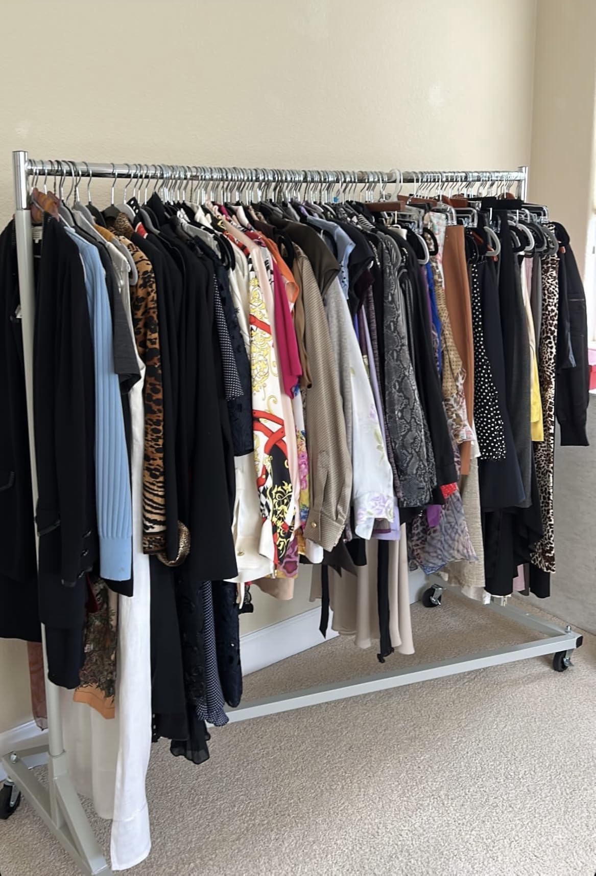 Simple Houseware Industrial Grade Z-Base Garment Rack, 63 W/500Lb, Gray customer photo 2