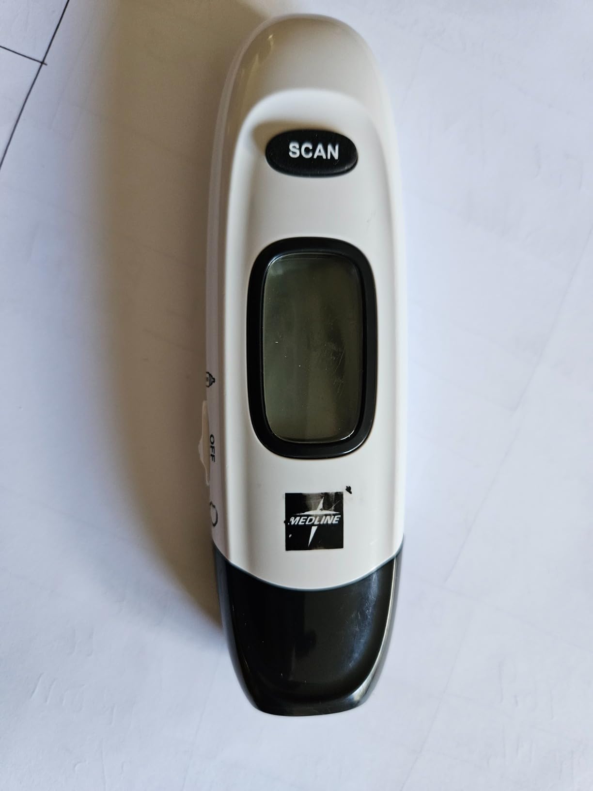 Medline No Touch Infrared Forehead Thermometer customer photo 2