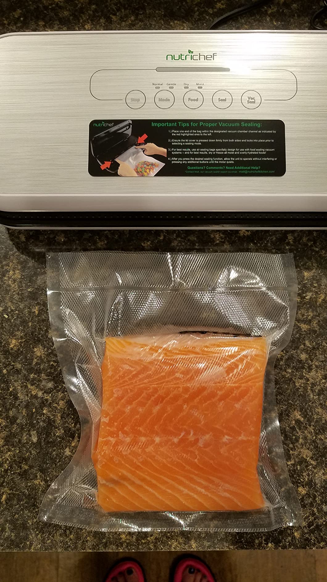 NutriChef Food Vacuum Sealer Machine - Automatic Air Sealing System for Dry & Moist Foods, LED Touch Controls, Includes Vacuum Bags, Hose & Wine Stopper, High Suction Power customer photo 2