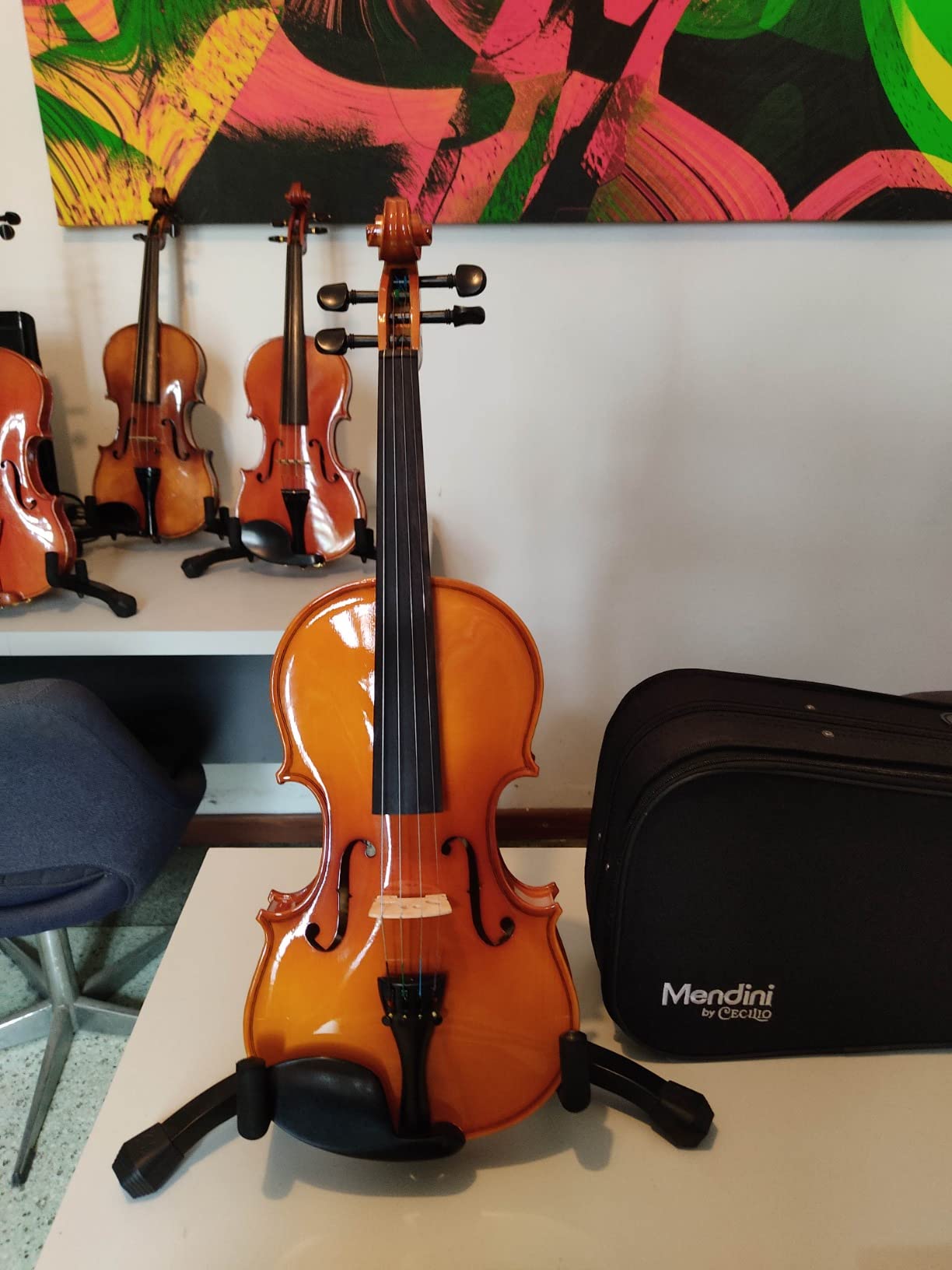 Mendini by Cecilio Violin 4/4 Full Size Set For Beginners - Hand Carved Acoustic Violins Set - Fiddle Solidwood Kit with Hard Case, Two Bows, Tuner, Rosin, Shoulder Rest, Extra Strings, Lesson Book customer photo 2