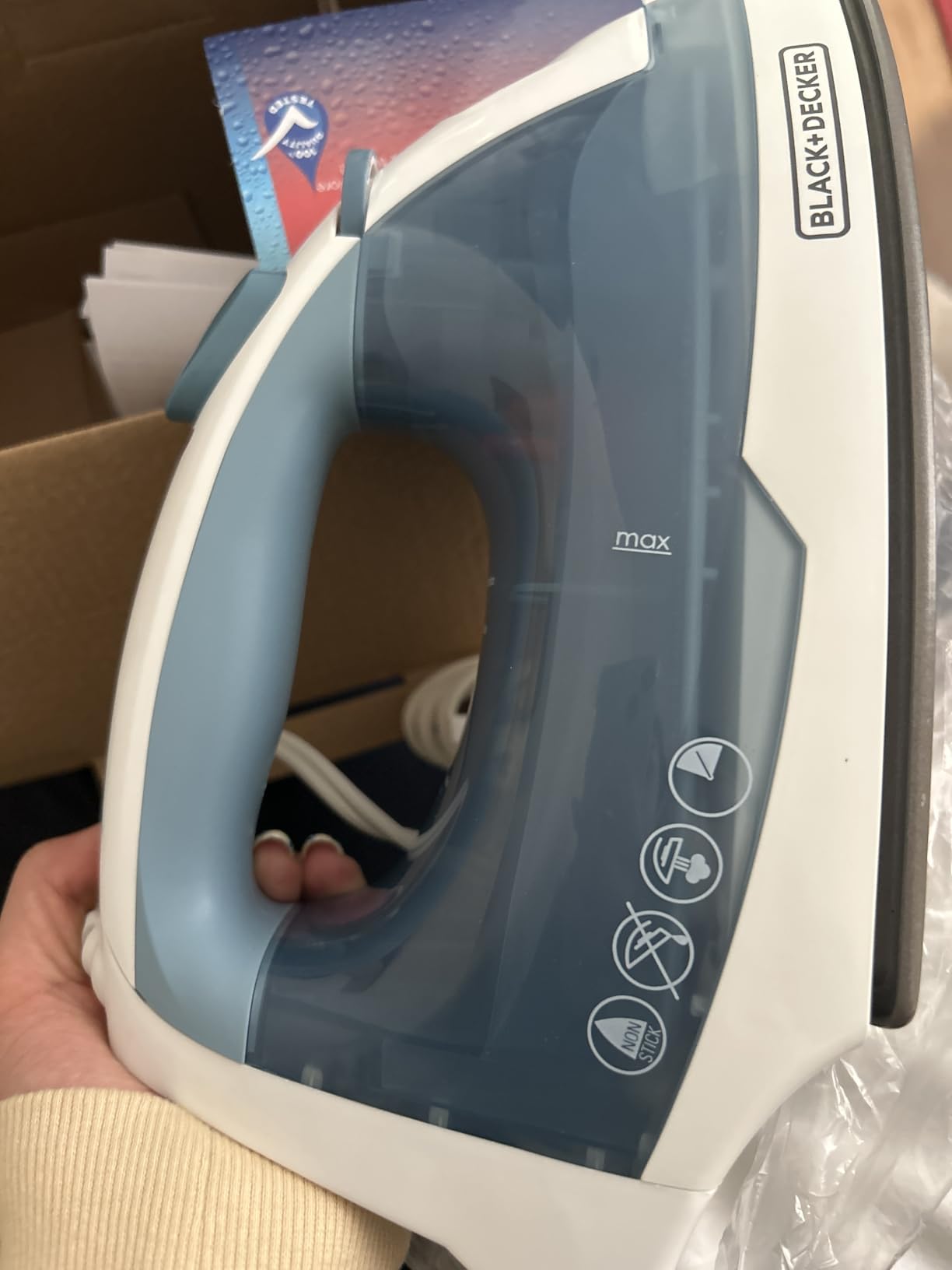 BLACK+DECKER Steam Iron for Clothes with Auto Shutoff & TrueGlide Soleplate, 1200W steam iron with nonstick soleplate, compact, spray mist, comfort grip and auto shutoff customer photo 1