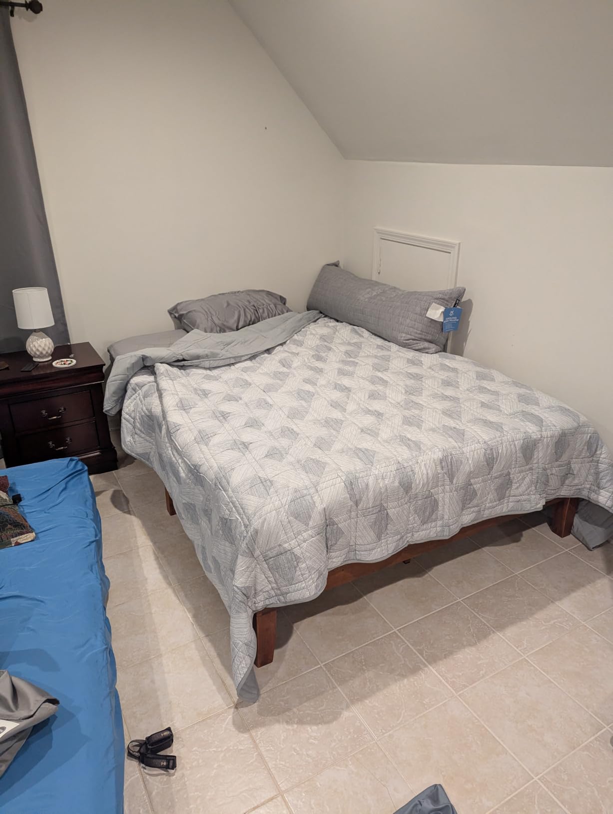 Zinus 12 Inch Solid Wood Platform Bed / No Boxspring needed / Wood Slat Support / Rustic Pine Finish, Queen (OLB-PWPBO-12Q) customer photo 2