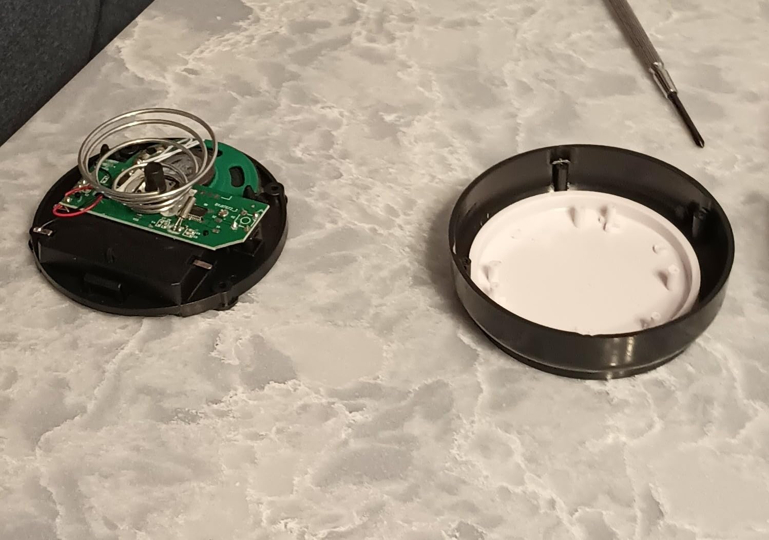 Talking Large Button Alarm Clock - Telling Time and Date for Elderly, Impaired Sight or Blind customer photo 1