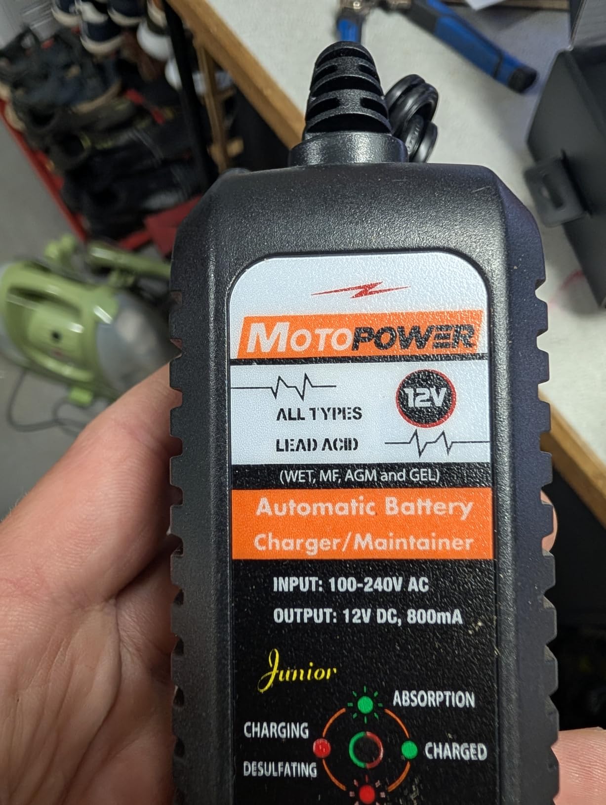 MOTOPOWER MP00205A 12V 800mA Automatic Battery Charger, Maintainer, Trickle and Desulfator customer photo 2