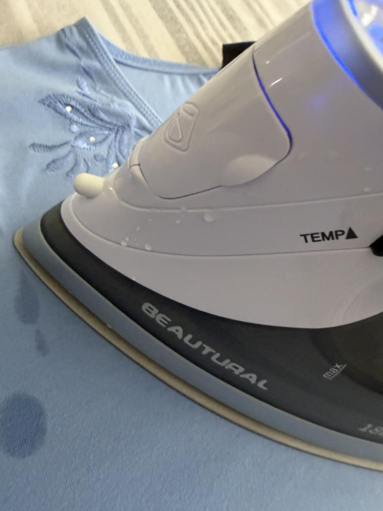 BEAUTURAL 1800 Watts Steam Iron with Digital LCD Screen, 3-Way Auto Shutoff, Double-Layer and Ceramic Coated Soleplate, 9 Preset Temperature, Burst of Steam for Variable Fabric, Anti-Drip and Anti-Calc customer photo 2