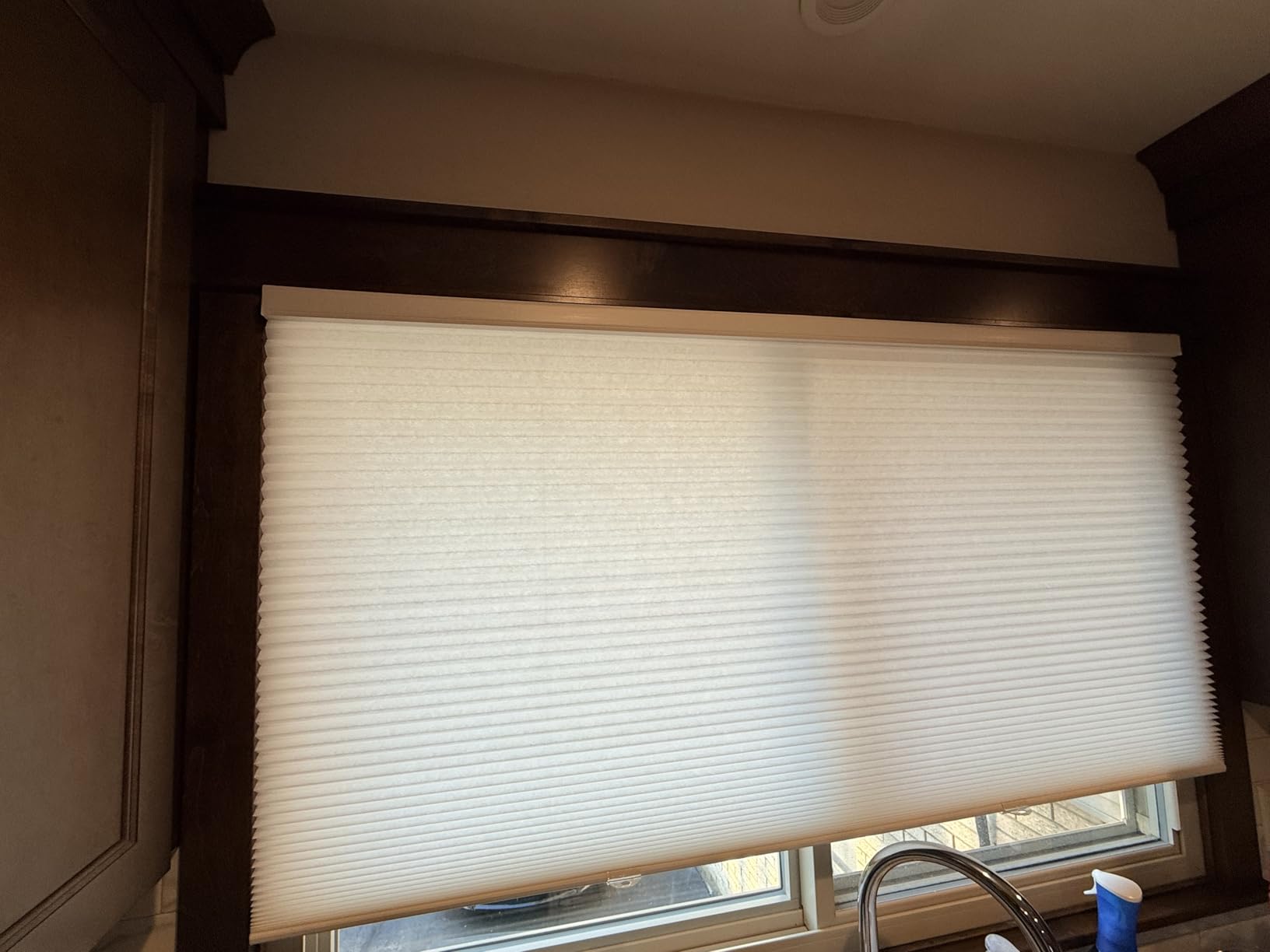 CHICOLOGY Cellular Shades - Cordless Window Blinds, Shades for Home & Doors - Morning Mist, 46