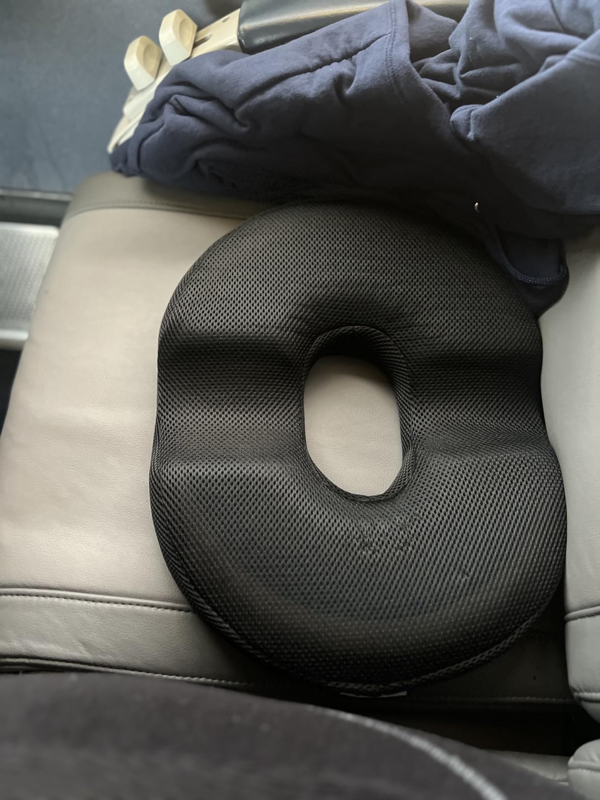 Donut Gel Sitting Pillow - Orthopedic Memory Foam for Tailbone Pain, Hemorrhoid, Bed Sores, Postpartum, Prostate, Coccyx & Sciatica Pain customer photo 2