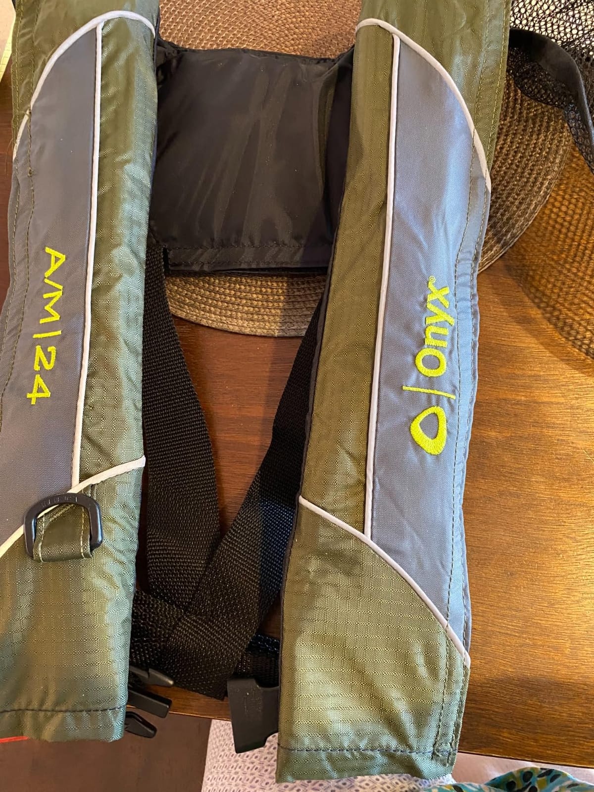 Onyx A/M-24 Automatic/Manual Inflatable Life Jacket, U.S. Coast Guard Approved, Low Profile, Compact Design, Manual Convertible Inflation Option customer photo 1