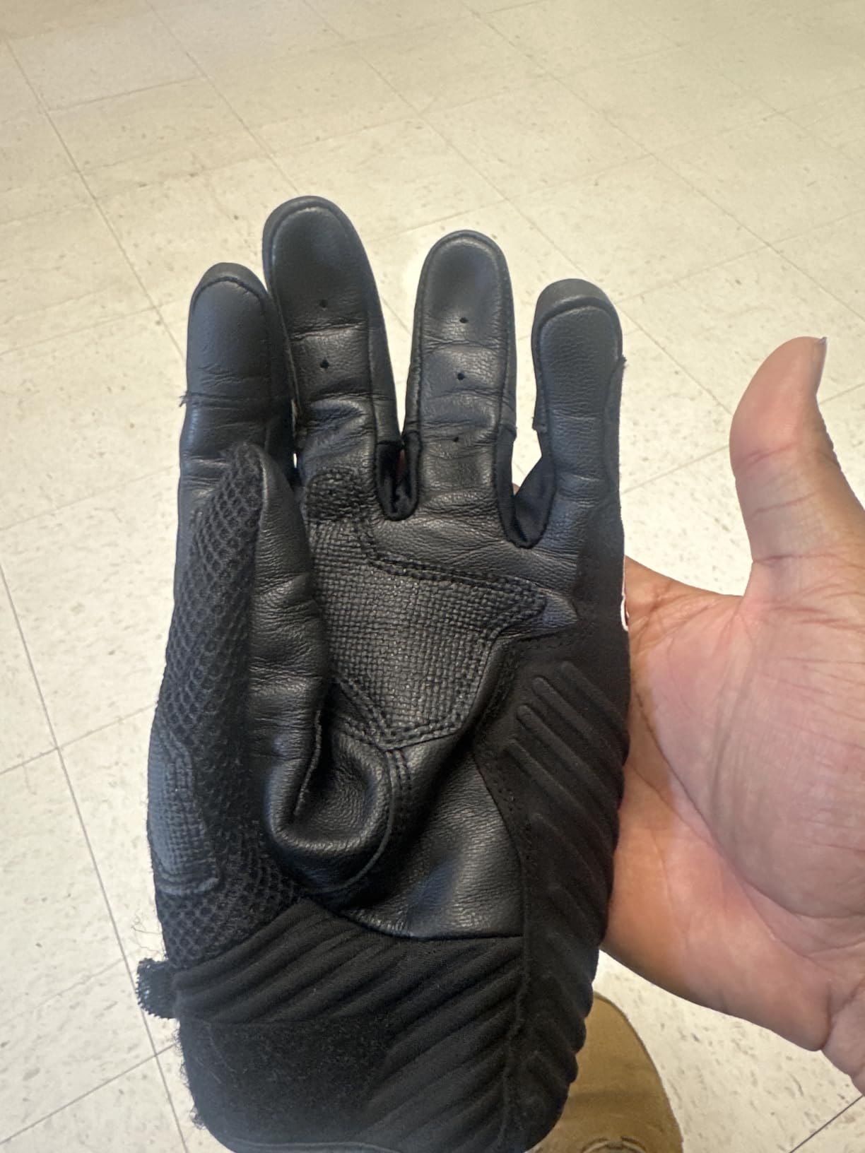 Alpinestars SMX 1 Air V2 Motorcycle Gloves Lightweight Ventilated Design Street Riding Comfort Enhanced Grip Protection customer photo 2