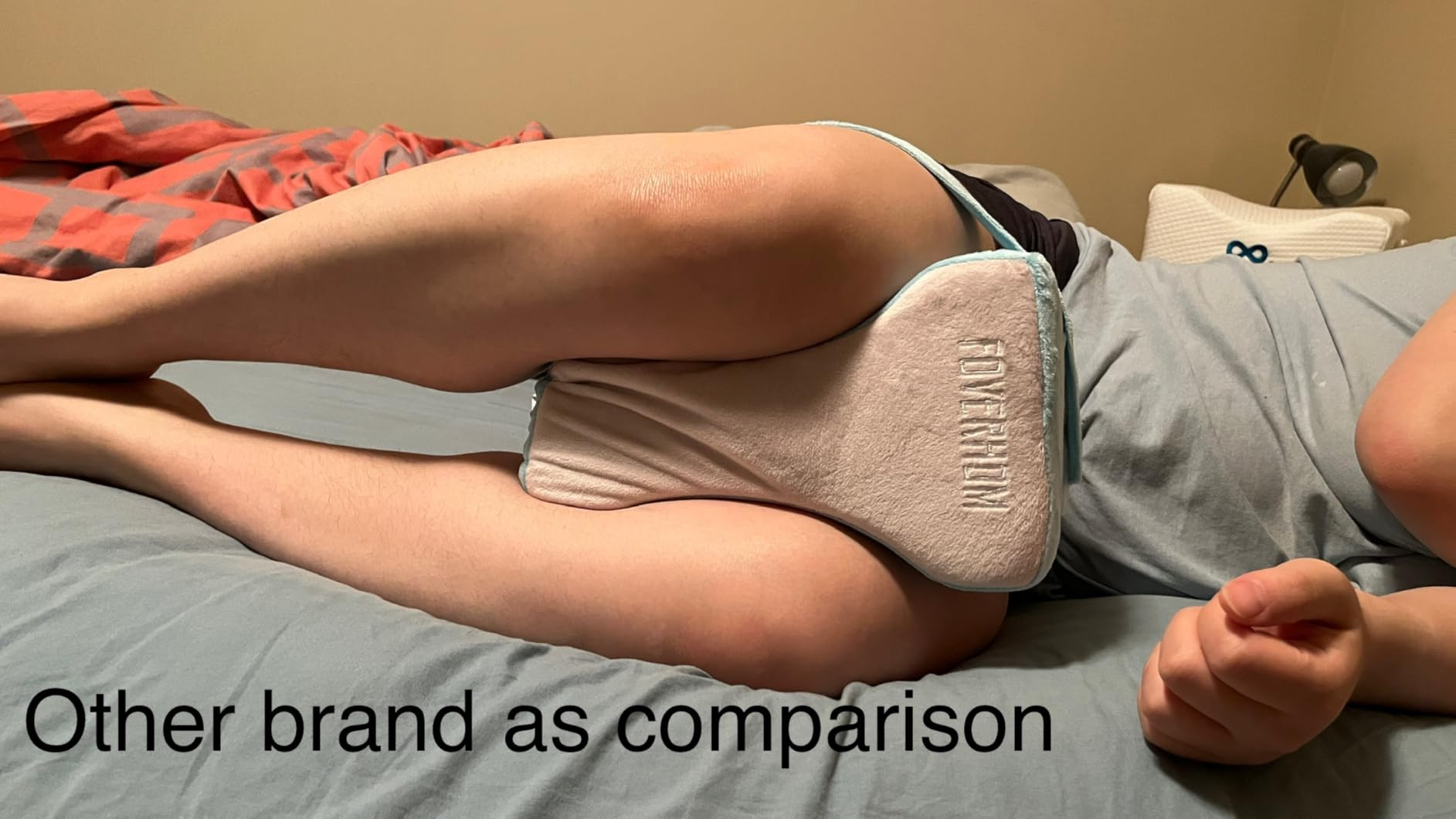 Everlasting Comfort Memory Foam Knee Pillow for Side Sleepers - Sciatica Pain Relief Pillow, Removable Strap Support - Leg Pillows for Sleeping Alignment, Knees, Back & Hip Cushion customer photo 1