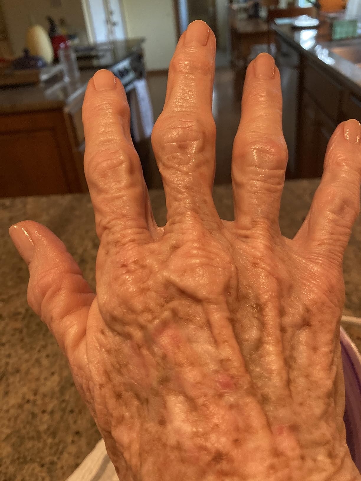 True Glow by Conair Paraffin Bath for Hands and Feet - Moisturizing Treatment With 1lb. Wax - Purple customer photo 2