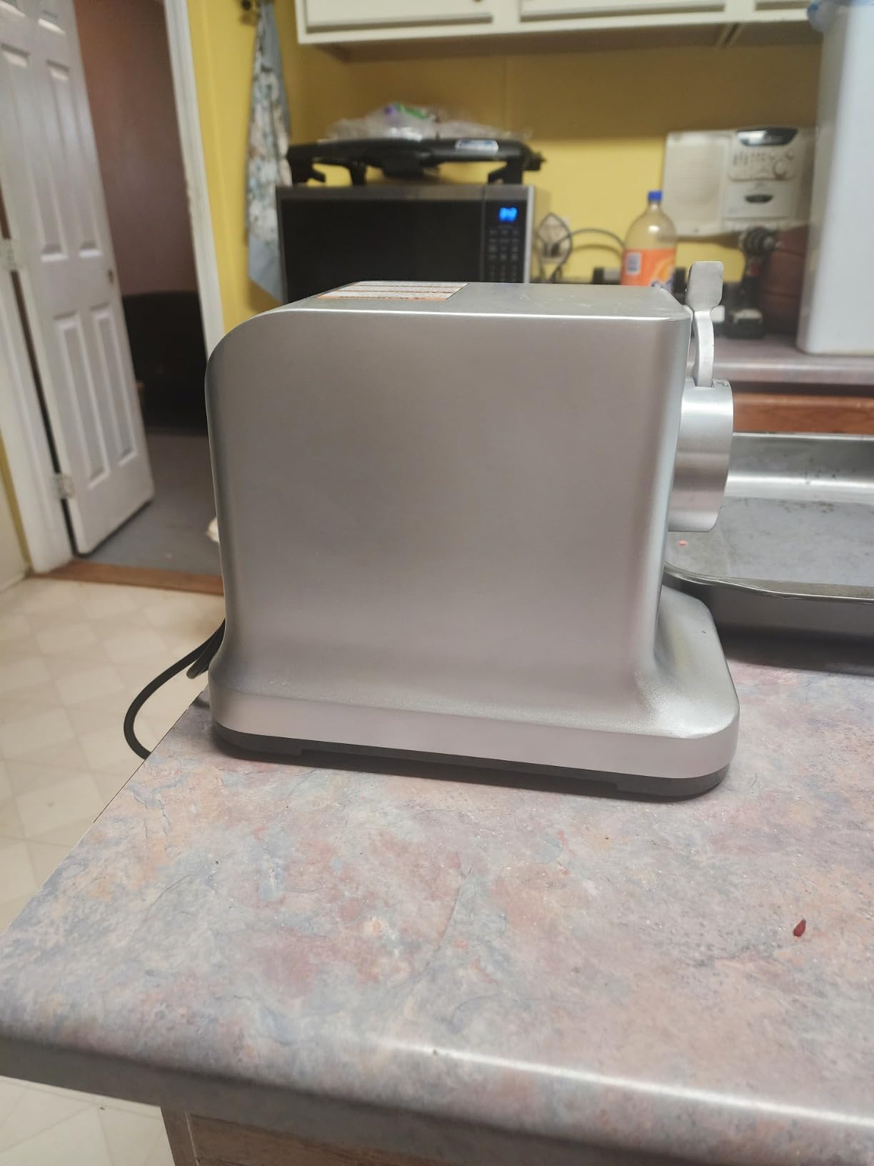 Weston #12 Electric Meat Grinder & Sausage Stuffer | 750 Watt, 1 HP Motor | Grinds 4 lbs Per Minute | Includes Stainless Steel Grinding Plates | Die-Cast Aluminum | 33-1301-W customer photo 2