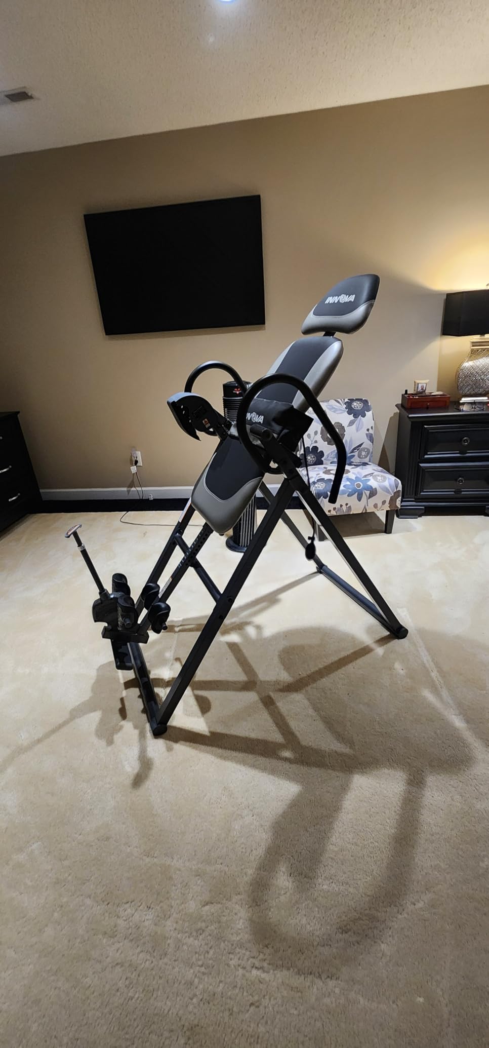 Innova ITX9900 Inversion Table with Air Lumbar Support, Black/Gray customer photo 2