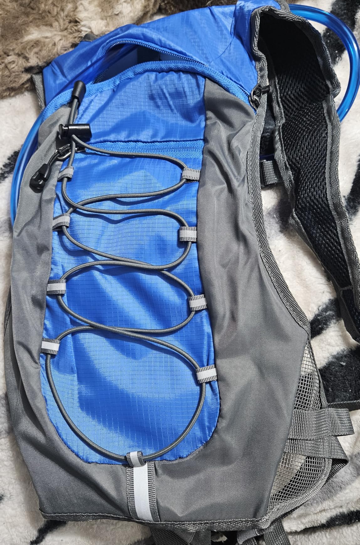 Unigear Hydration Pack Backpack with 2L Water Bladder for Hiking & Cycling | Lightweight Water Backpack For Running, Biking, Climbing And Camping, 70 Oz Bladder, Hydration Backpack For Hiking customer photo 1