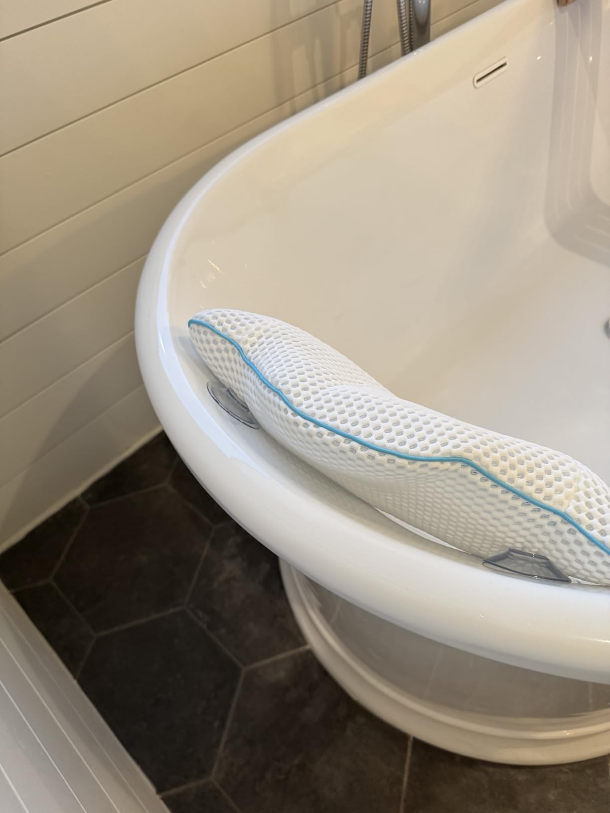 Non Slip Bath Pillow, Luxury Spa Bathtub Head & Neck Rest Support, Permeable Quick Drying Air Mesh Tub Pillow with 4 Large Suction Cups, Fits Any Tubs, Soft and Relaxing (White) customer photo 2