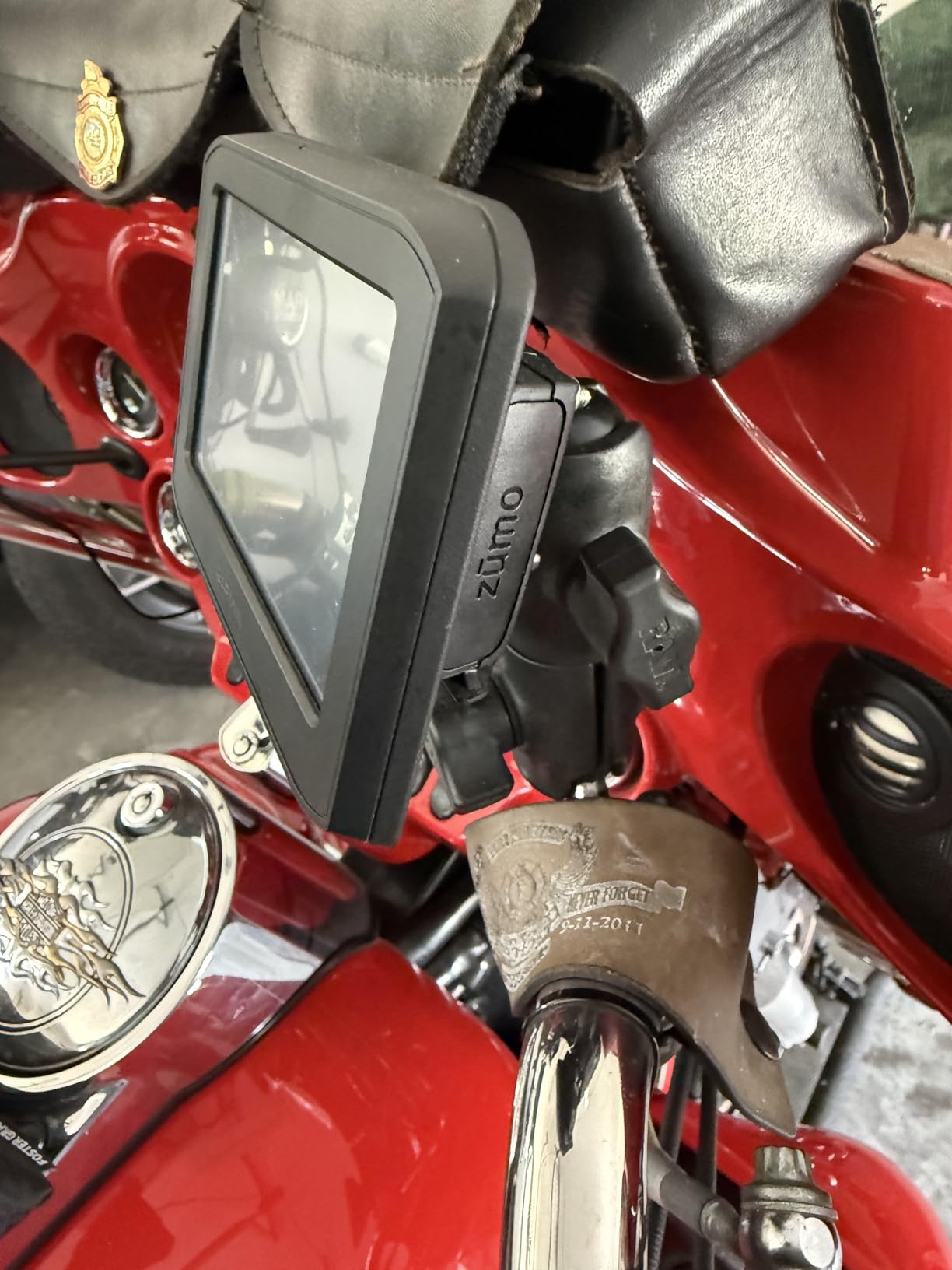 Garmin zumo 396 LMT-S, Motorcycle GPS with 4.3-inch Display, Rugged Design for Harsh Weather, Live Traffic and Weather customer photo 2