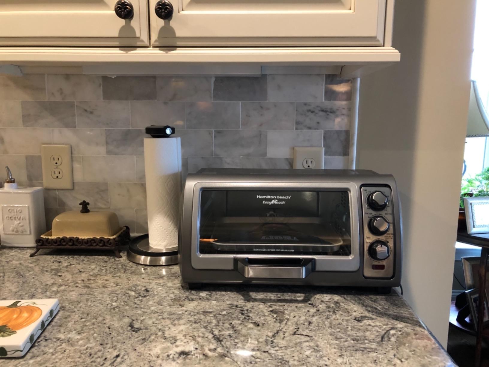 Hamilton Beach Easy Reach 6 Slice Countertop Convection Toaster Oven | Roll-Top Door For Easy Access | Bake, Broil & Toast Functions | 150 to 450°F Adjustable Temp | Auto Shutoff | Silver customer photo 2