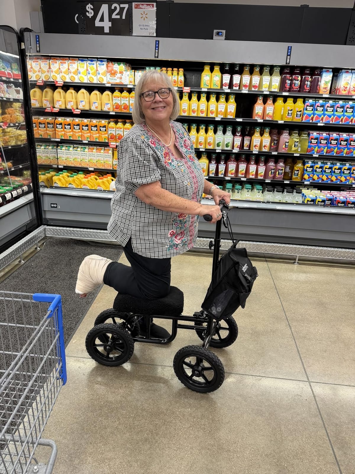 Vive Mobility All Terrain Knee Scooter Walker for Foot Injuries - Adult | Broken Leg Crutch Cart Roller for Surgery, Broken Foot, Ankle Injury - Kneeling Rolling Steerable Seated Wheel Scooter Aid customer photo 2
