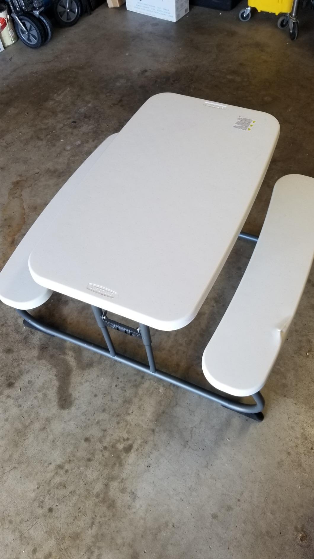 LIFETIME Kid's Picnic Table, White customer photo 2
