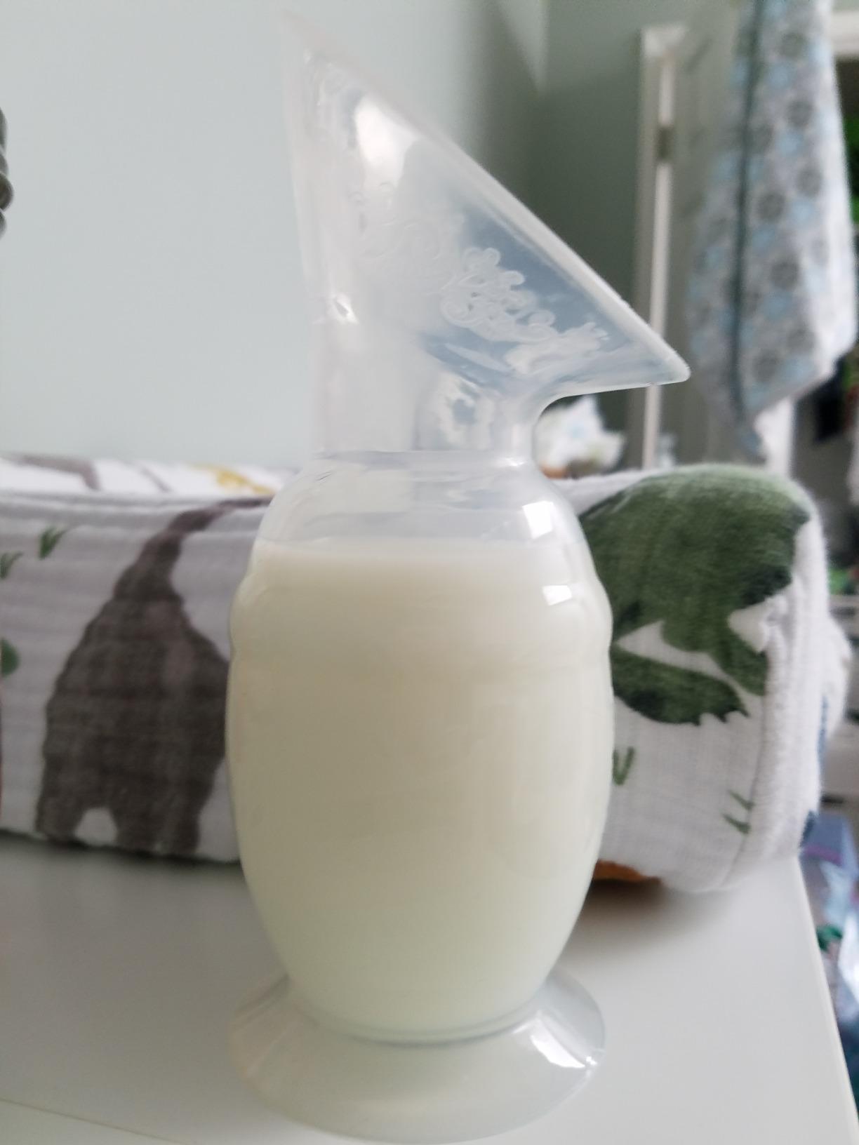 Haakaa Gen.2 Silicone Breast Pump & Silicone Cap 5oz/150ml | Spill-proof, Suction Base customer photo 2