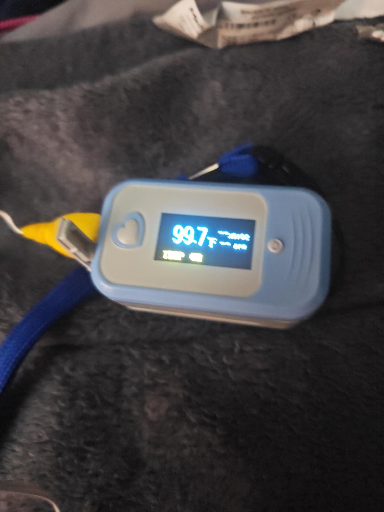 AM801 Professional Pulse Oximeter, SpO2, Temperature, PR, Pi, PPG customer photo 2