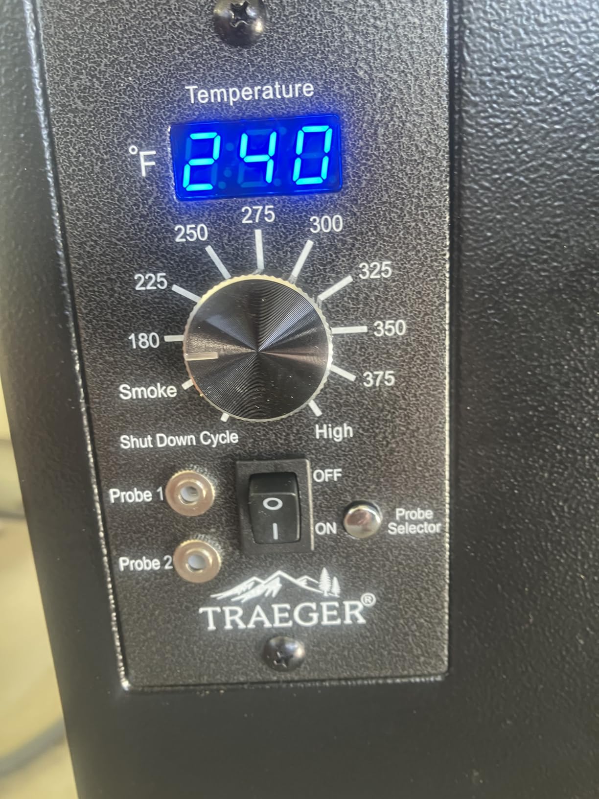 Traeger Pro 34 Wood Pellet Grill & Smoker, 884 Sq In, WiFi, 450F Max Temp, 6-in-1 BBQ Versatility customer photo 1