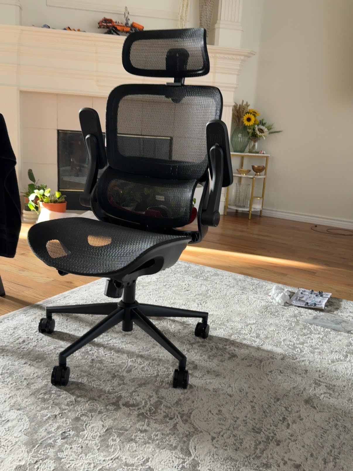 SIHOO M18 Ergonomic Office Chair, Mesh Back Desk Chair with Headrest, Adjustable Lumbar Support, 330lbs Computer Chair with 2D Armrests & Wide Cushion, Tilt Lock, for Home Office - Black customer photo 1