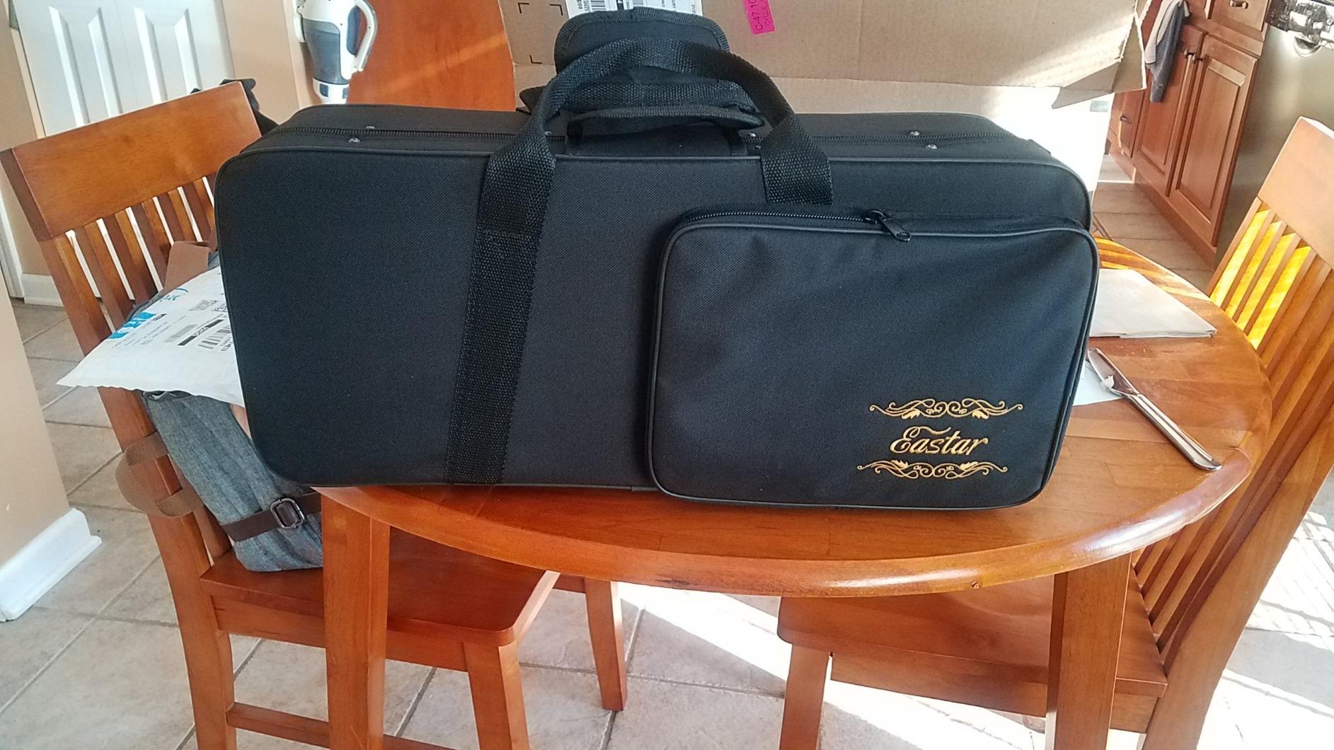 Eastar Bb Standard Trumpet Set for Beginner, Brass Student Trumpet Instrument with Hard Case, Cleaning Kit, 7C Mouthpiece and Gloves, ETR-380, Golden customer photo 2