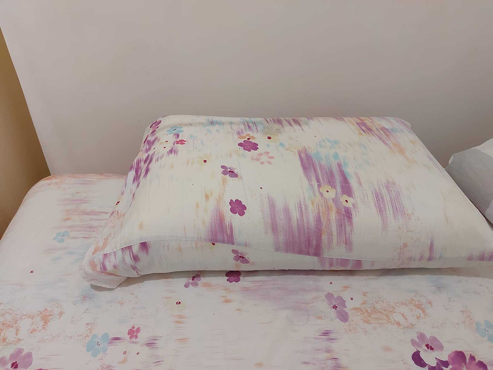Mediflow Water Pillow with Memory Foam - Adjustable Waterbase; Clinically Shown to Reduce Neck Pain customer photo 1