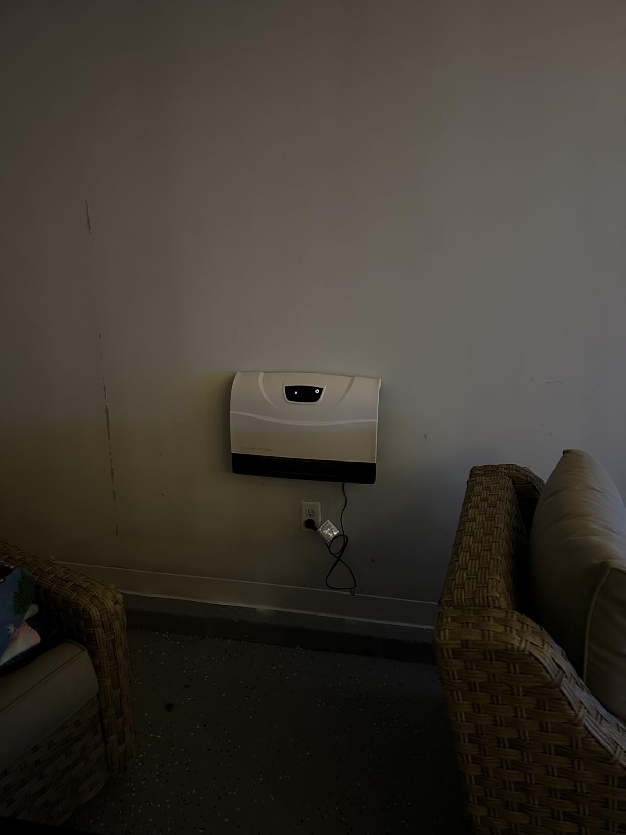 Heat Storm HS-1500-PHX-WIFI Infrared Heater, Wifi Wall Mounted customer photo 2