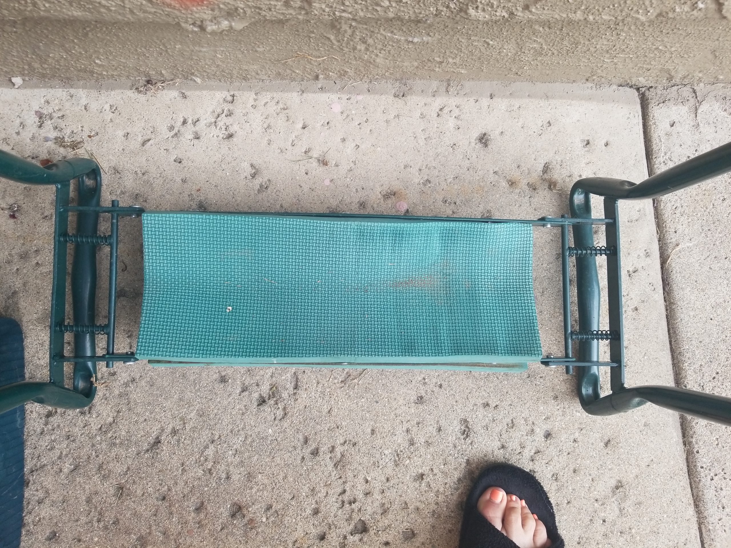 SUPER DEAL Folding Garden Kneeler and Seat with Free Tool Pouches - EVA Foam Pad Protects Your Knees - Sturdy and Lightweight customer photo 2