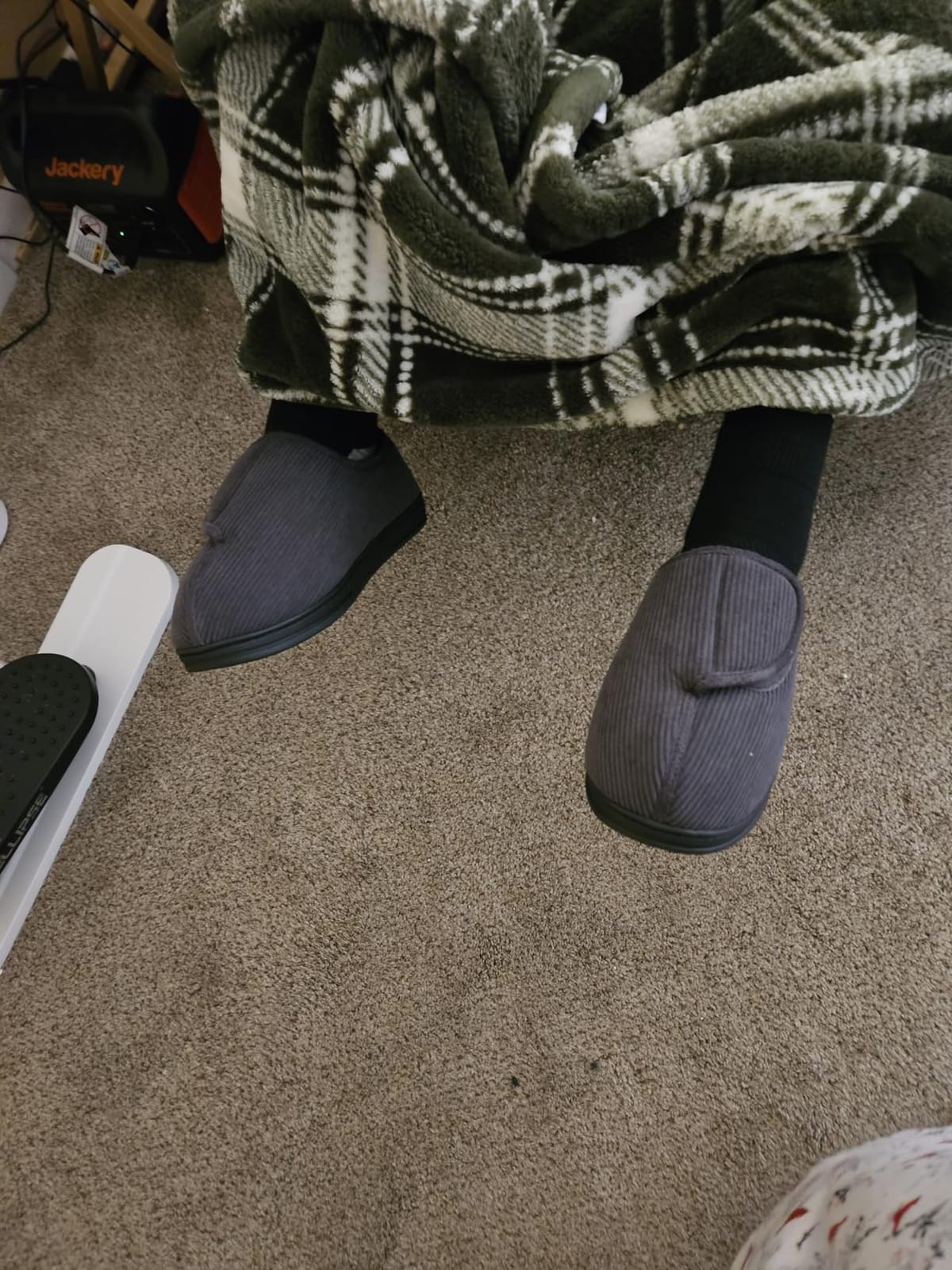 LongBay Men's Memory Foam Diabetic Slippers Comfy Warm Plush Fleece Arthritis Edema Swollen House Shoes customer photo 1