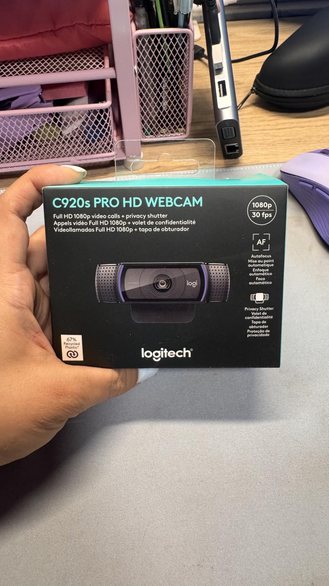 Logitech C920S HD Pro Webcam Full 1080p/30fps Video Calling Clear Stereo | 30fps video calling, clear stereo audio, light correction, works with Skype, Zoom, FaceTime, Hangouts, PC, Mac, laptop customer photo 1