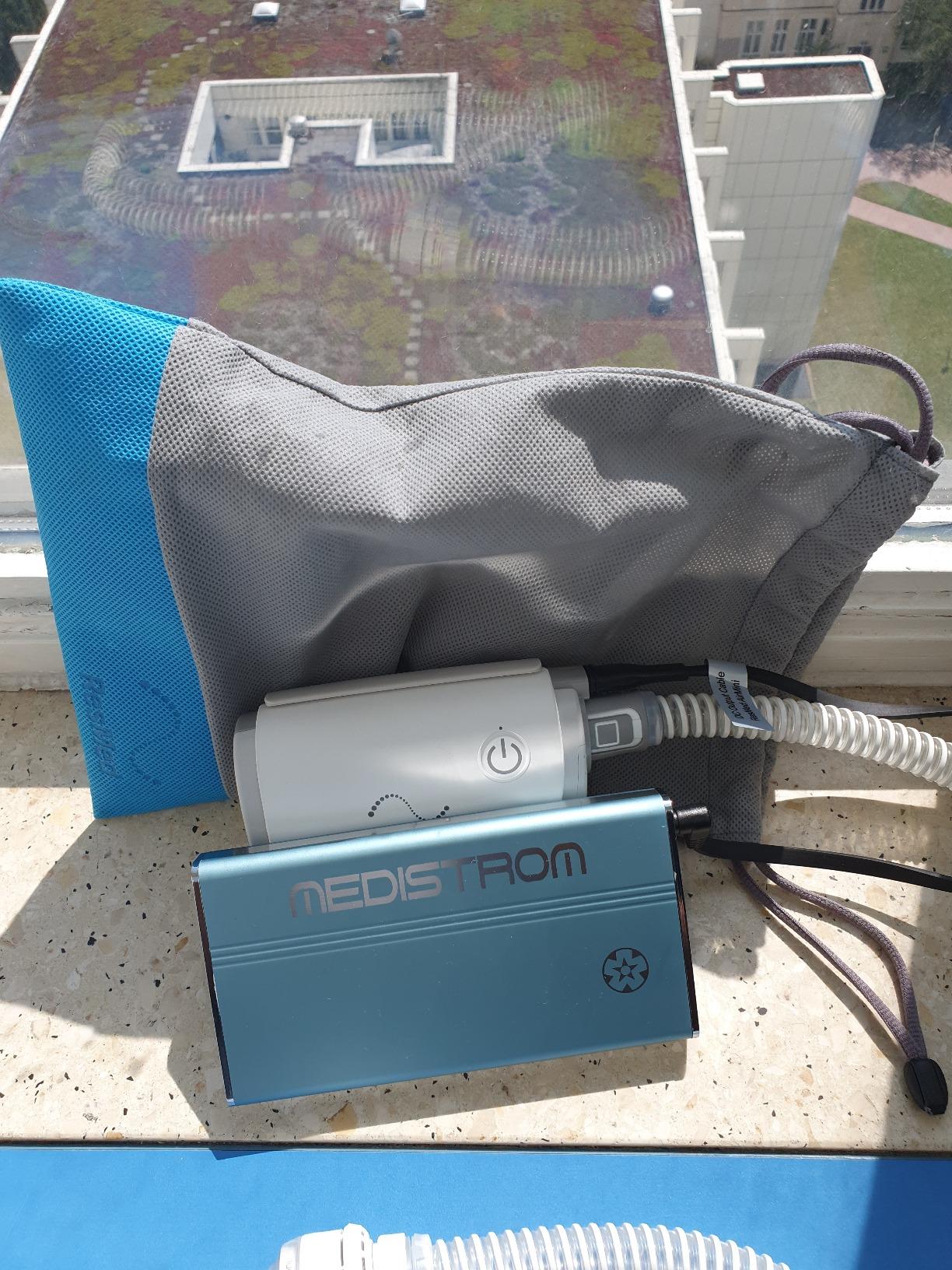 Pilot-24 Lite 95Wh CPAP Battery Backup Power w/ 3 Wipe Pack for 24V Machine | 3 Wipe Packs, Lightweight 1.3lb, TSA & FAA Approved, Up to 16Hr Runtime, Travel & Camping, Sleep Apnea, Portable customer photo 1