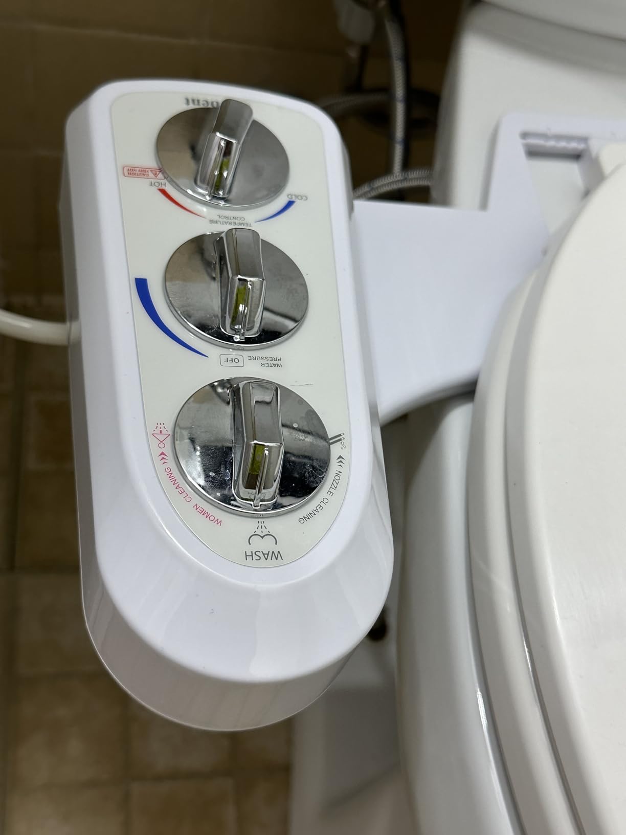 Hibbent Bidet Attachment for Toilet, Self Cleaning Dual Nozzle, Hot & Cold Water Spray Non-Electric Mechanical Bidet Toilet Seat for Rear or Female Washing Sanitizing, Adjustable Water Pressure, White customer photo 2