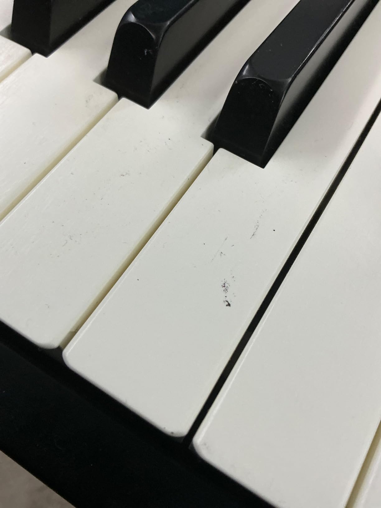 Roland FP-10 Compact 88-Note Digital Piano with SuperNATURAL Piano Tones, Authentic Acoustic Feel Keyboard customer photo 2