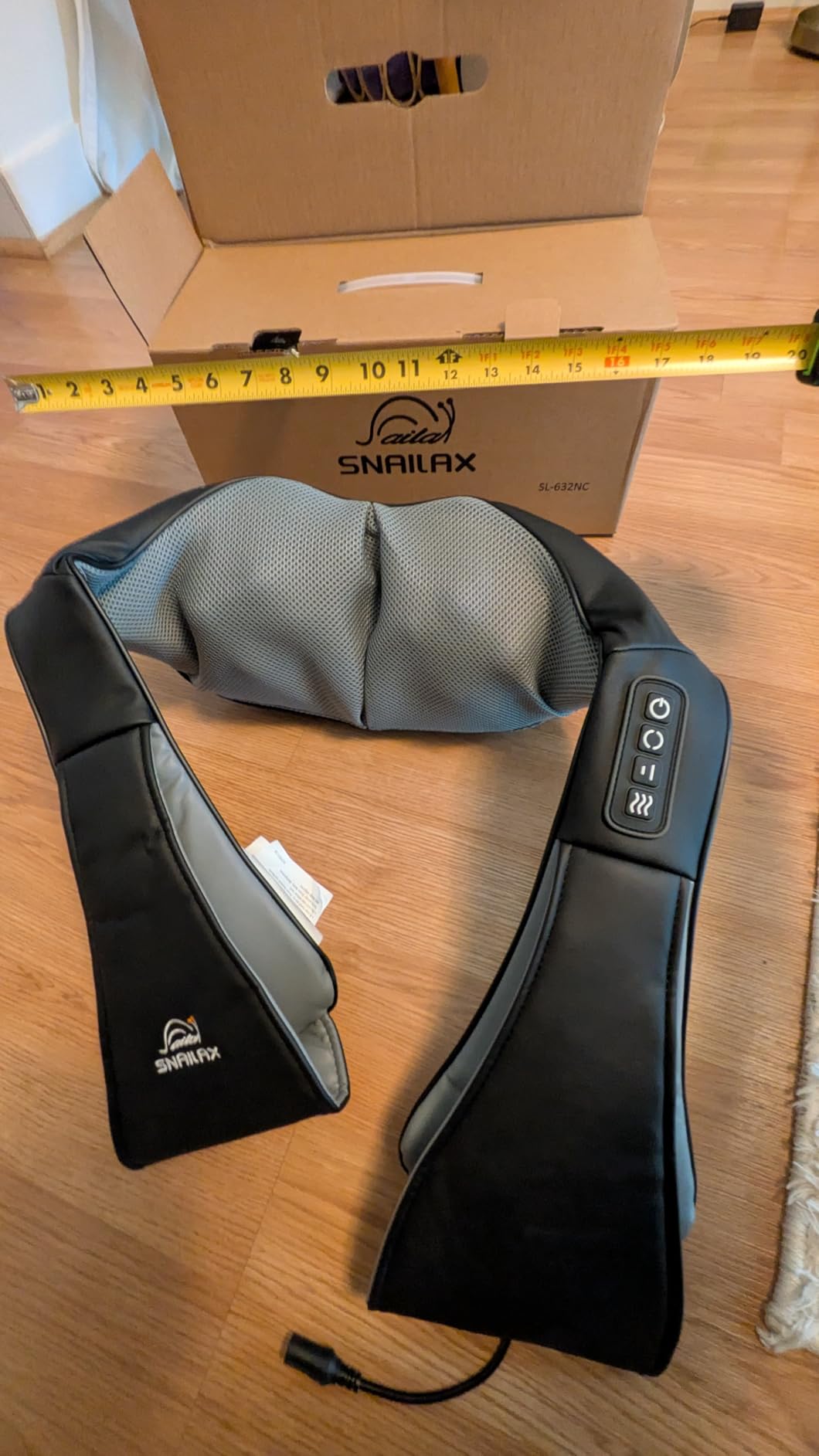 Snailax Cordless Shiatsu Neck and Shoulder Massager with Heat | 8 Kneading Nodes, 2 Intensities, 70-80 Min Cordless Use, Rechargeable, FSA Eligible Neck, Back & Shoulders, Timer, Gift customer photo 2