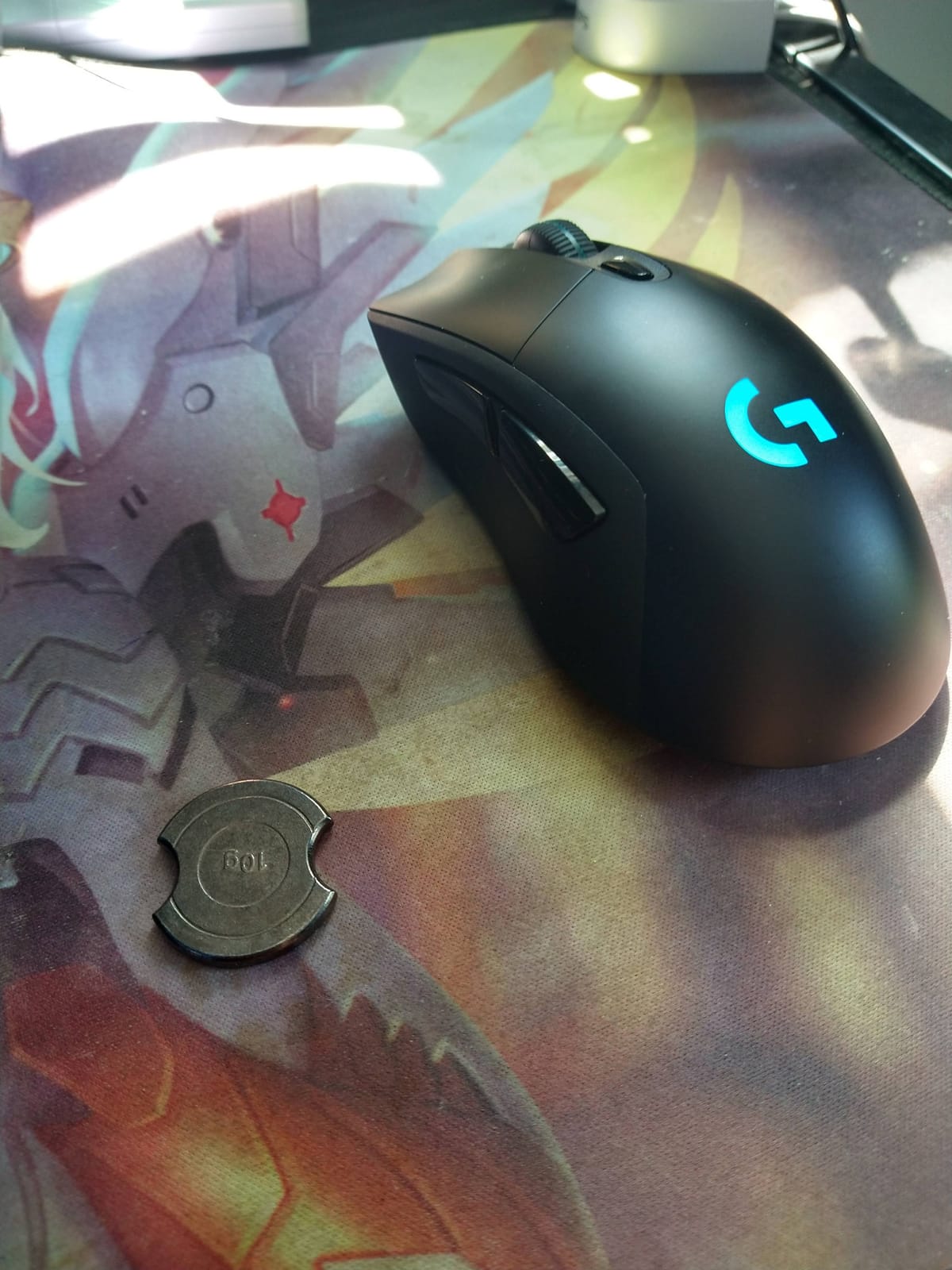 Logitech G703 Lightspeed Wireless Gaming Mouse - Black | Hero 25K Sensor, LIGHTSYNC RGB, Powerplay Compatible, 10G Optional Weight, 100-25,600 DPI, Rubber Side Grips customer photo 1