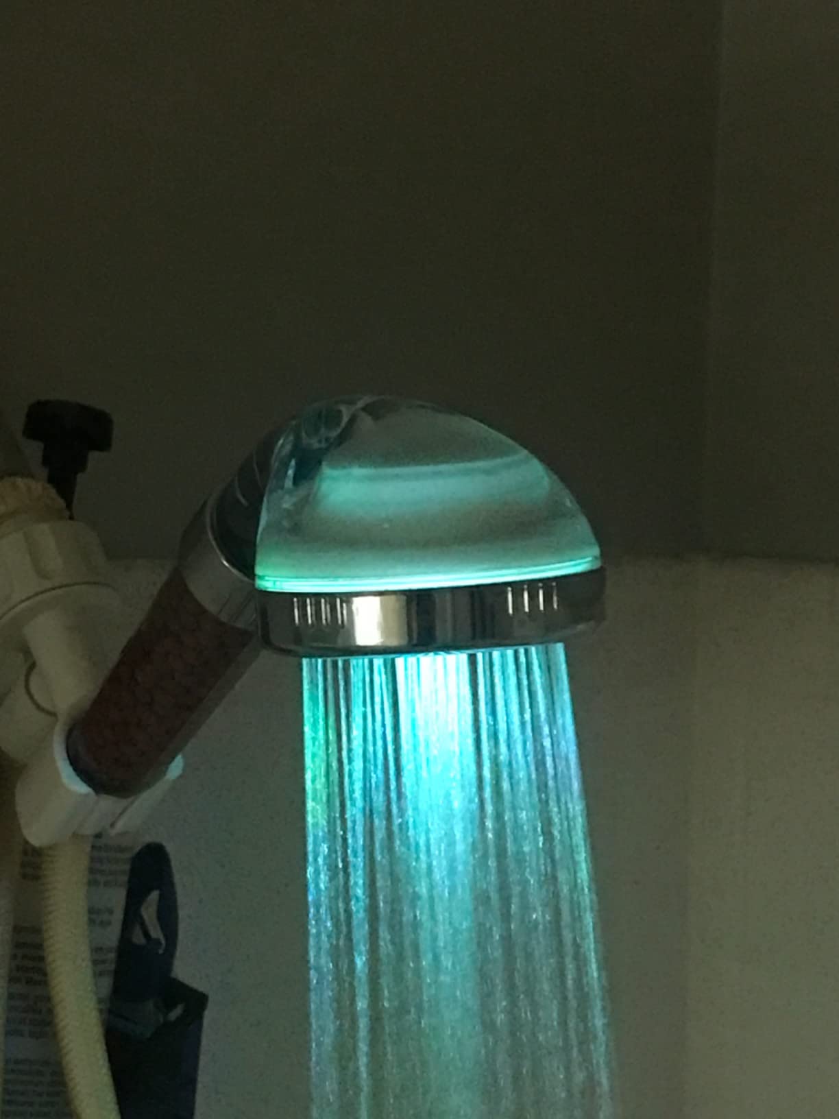 Nosame LED Shower Head, Filter Filtration High Pressure Water Saving 7 Colors Automatically, No Batteries Needed customer photo 2