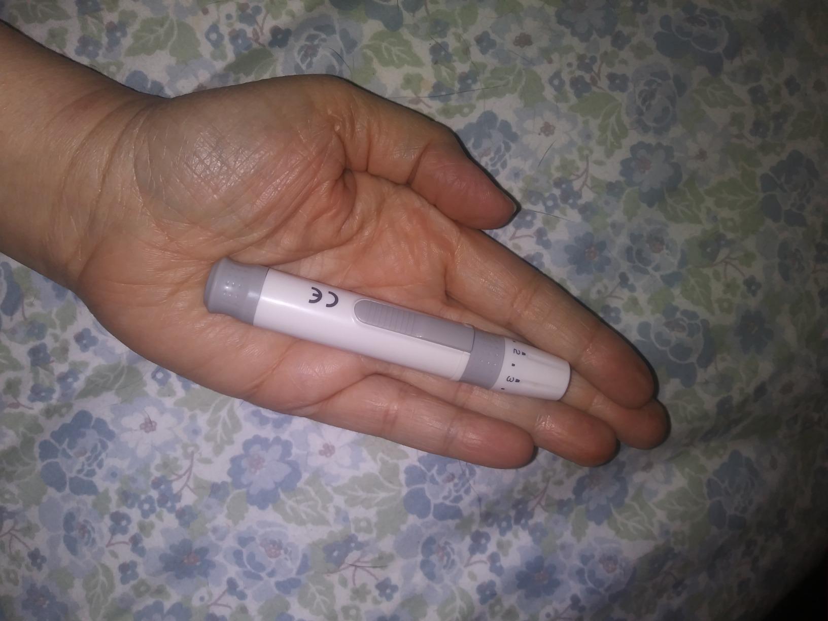 AUVON Lancing Device for Diabetes Testing with 100 Pack Lancets, 30 Gauge customer photo 1
