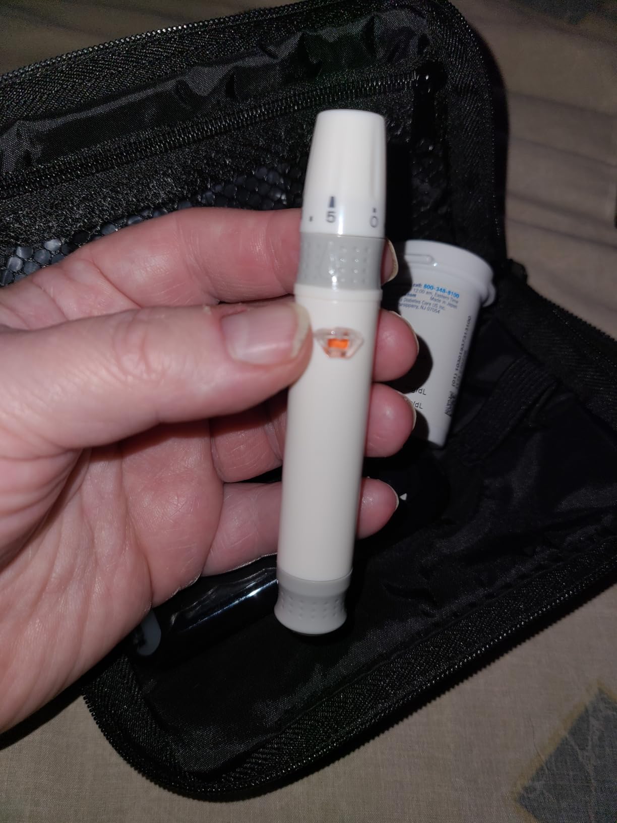 AUVON Lancing Device for Diabetes Testing with 100 Pack Lancets, 30 Gauge customer photo 2