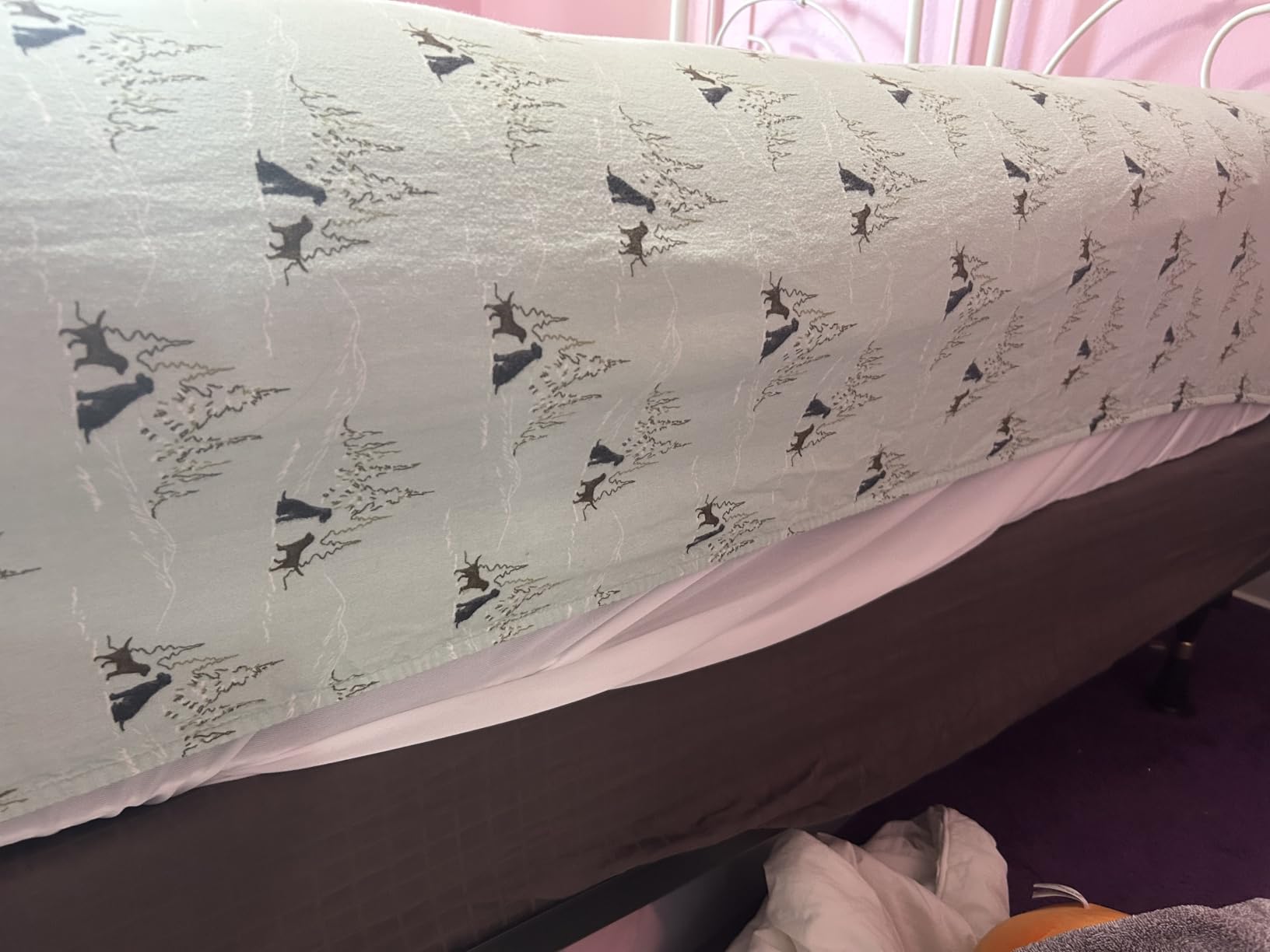 Eddie Bauer - Flannel Sheets King Size, Anti-Pilling & Wrinkle Resistant Cotton, Touchably Soft for All-Season Comfort - Bed Sheets with Matching Pillowcase & Fitted Sheet (Deer Hollow Green) customer photo 1