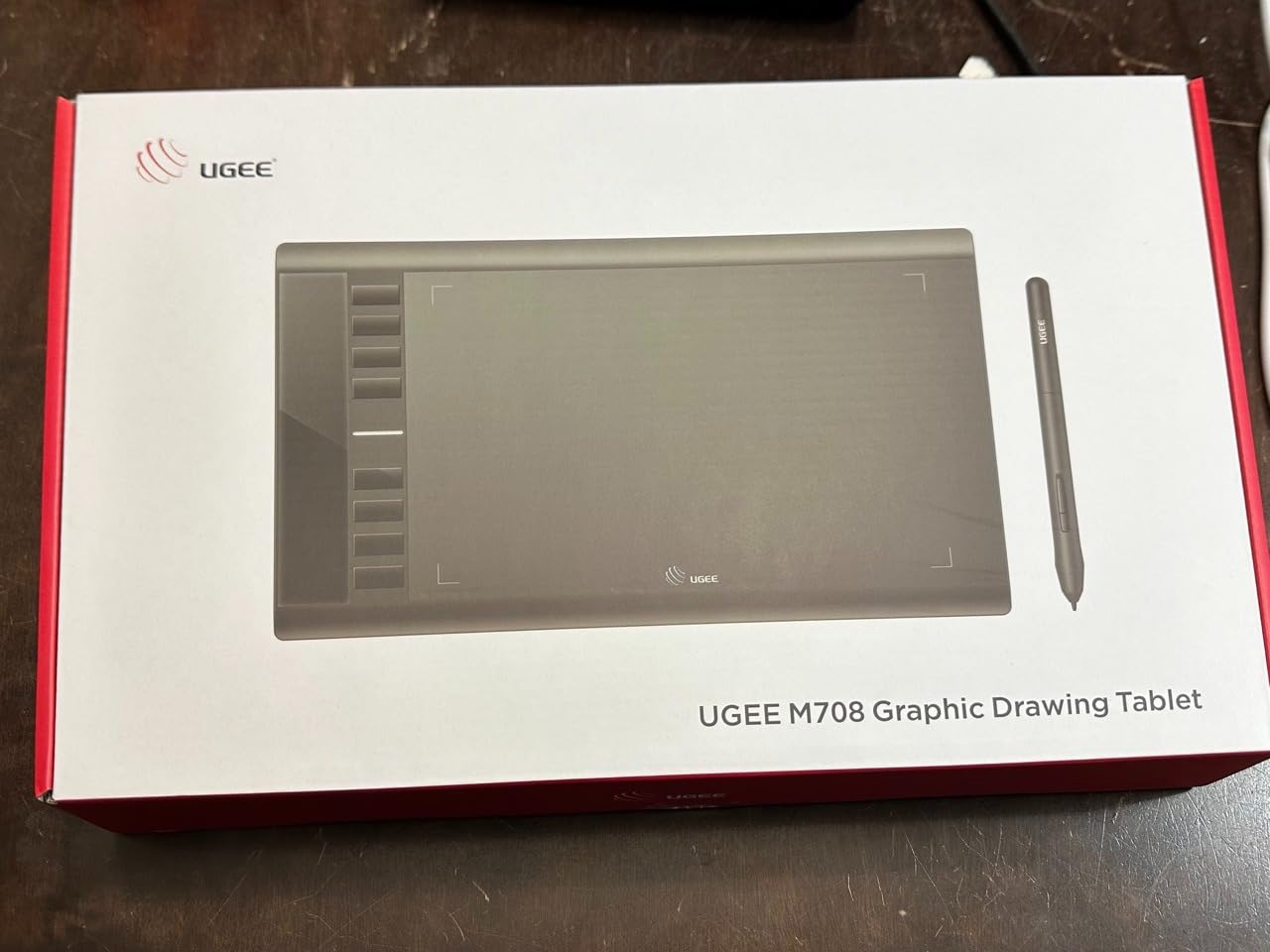 UGEE M708 Drawing Tablet, 10x6 inch Large Space for Digital Drawing, 8 Hot Keys, Passive Stylus of 16384 Levels Pressure, Digital Graphics Art Tablet, For PC Paint, Design, Art Creation Sketch customer photo 1
