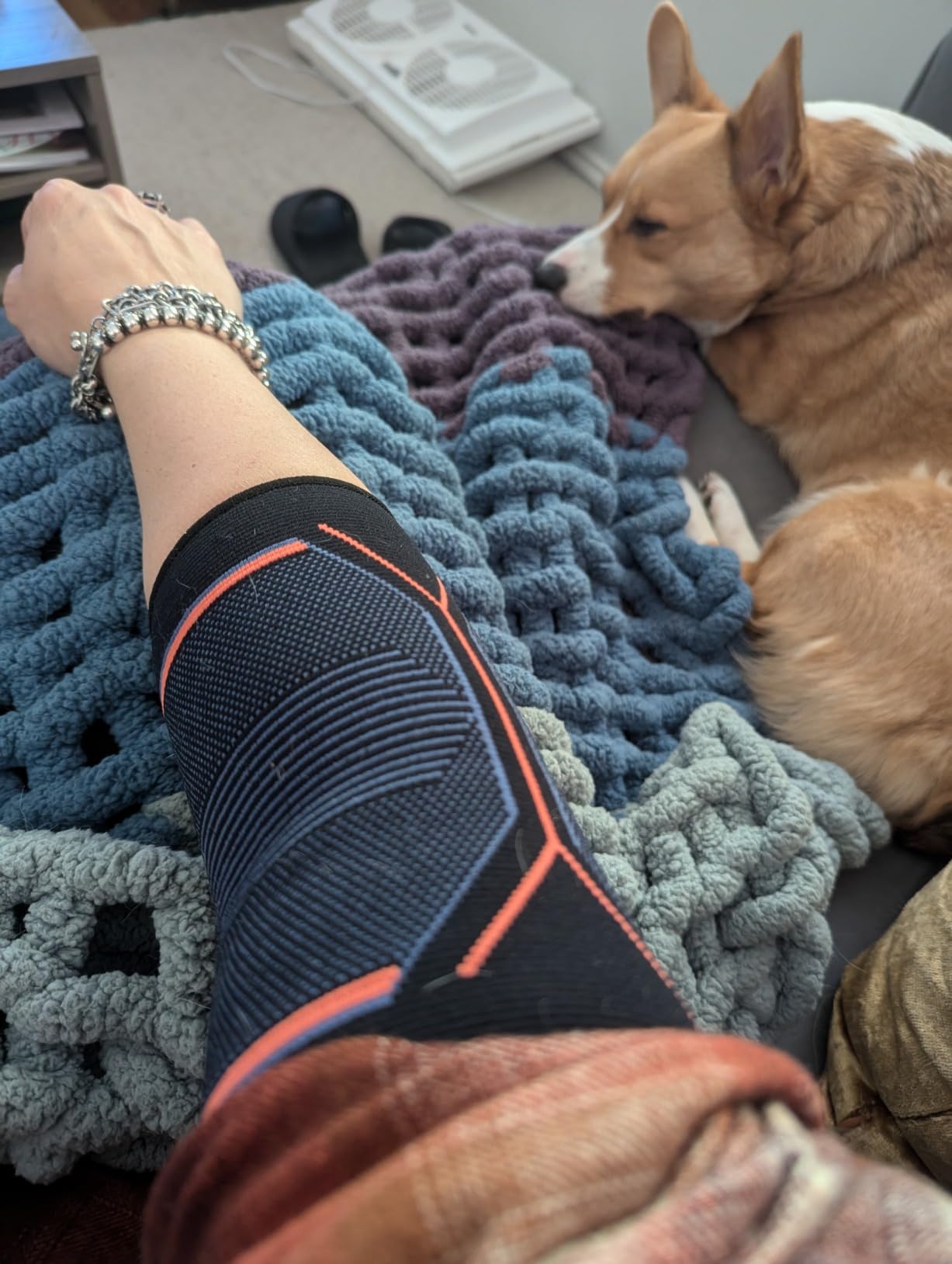 Kunto Fitness Elbow Brace Compression Support Sleeve (Shipped From USA) for Tendonitis, Tennis Elbow, Golf Elbow Treatment - Reduce Joint Pain During Any Activity! customer photo 1