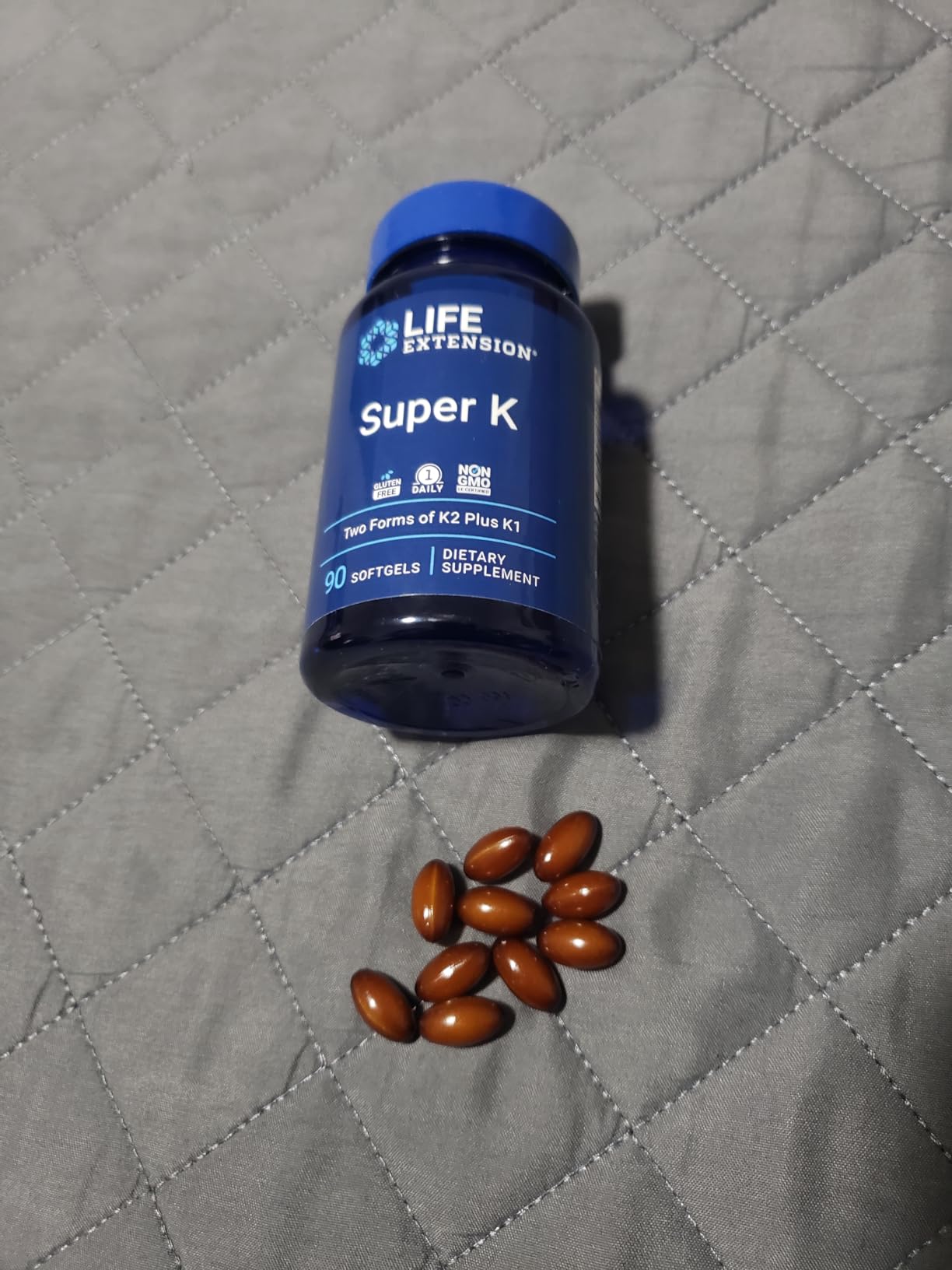 Life Extension Super K, Vitamin K Supplement, 2000 Mcg Vitamin K and 1180 Mcg Vitamin K2, Heart Health, Once-Daily, 90 Softgels customer photo 1