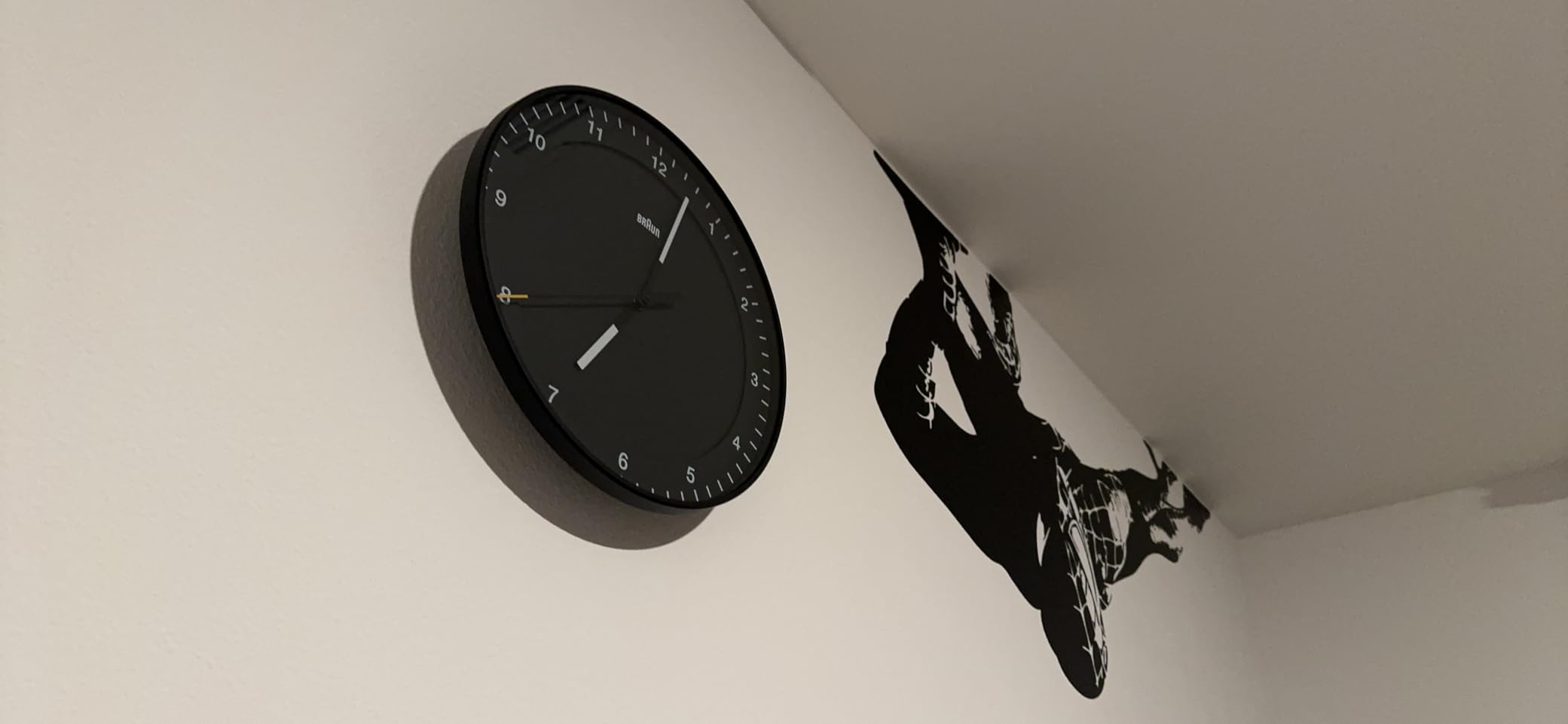 Braun Classic Large Analogue Wall Clock with Silent Sweep Movement, Easy to Read, 30cm Diameter in Black, Model BC17B customer photo 2