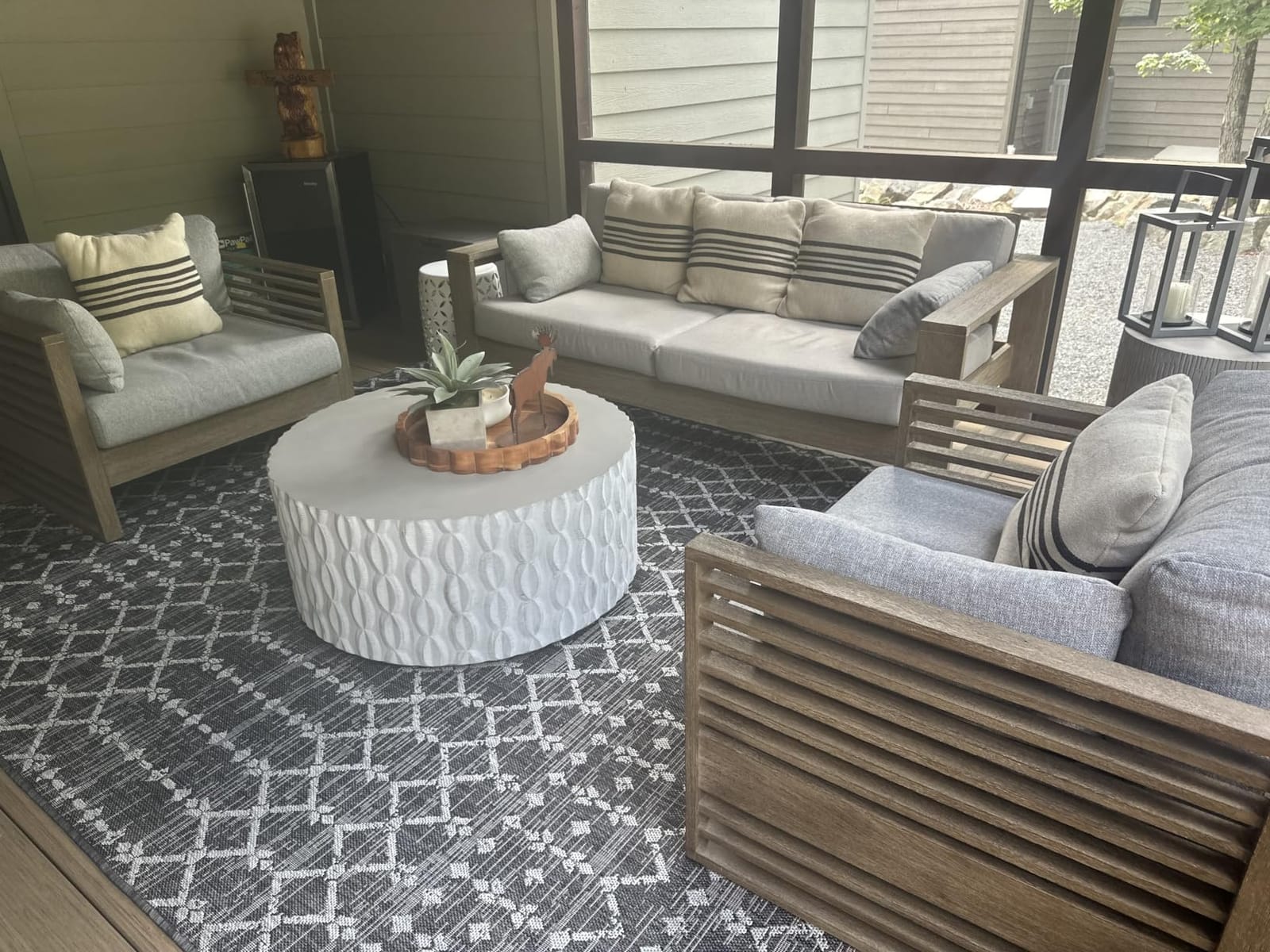 JONATHAN Y Moroccan Geometric Indoor Outdoor Area Rug 8X10 Natural/Black, Ourika Textured Weave for Backyard, Patio, Porch, Easy-Cleaning, High Traffic, Pet-Friendly customer photo 1